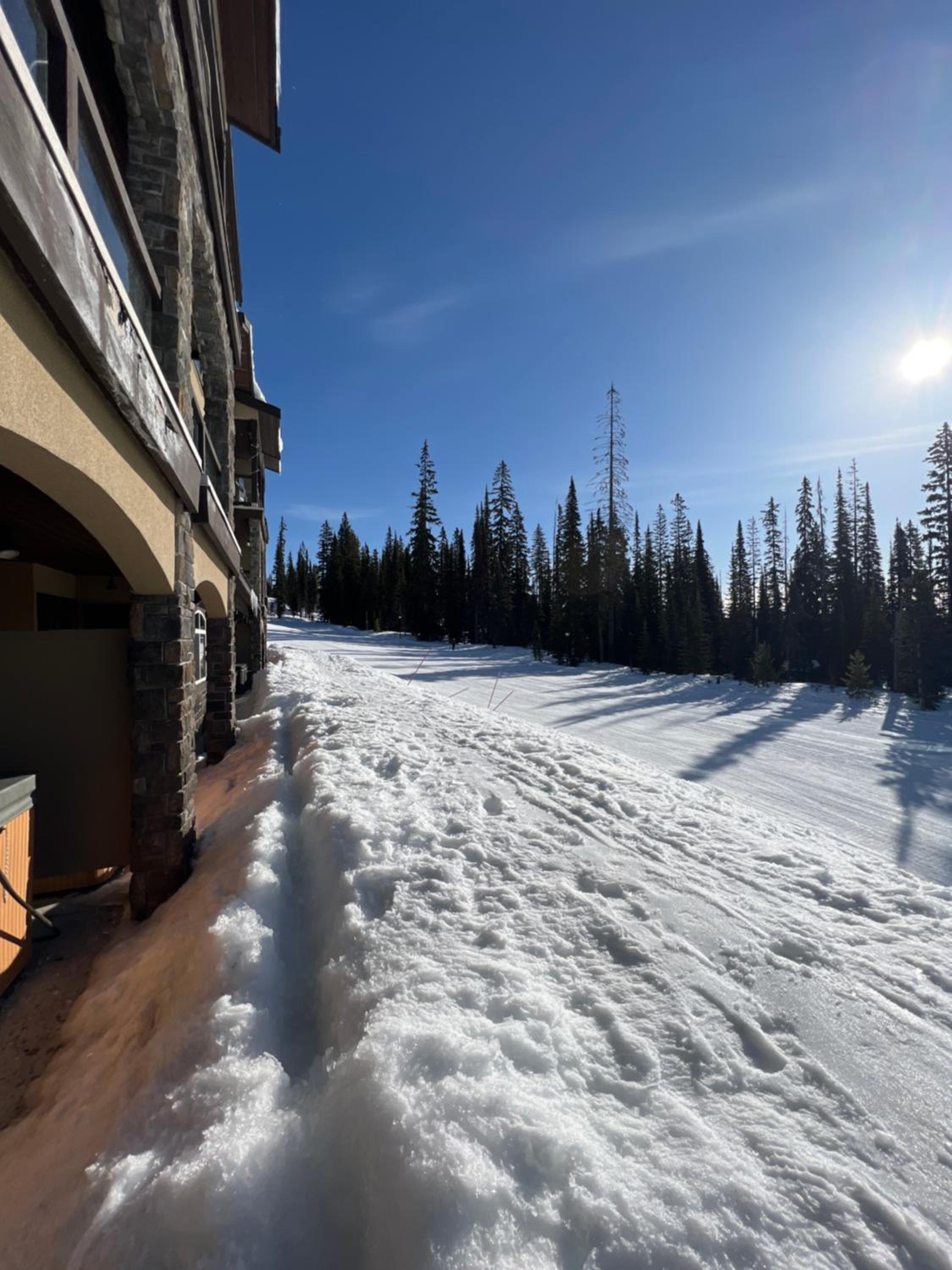 Magical Views at Southpoint Big White! Best Location!