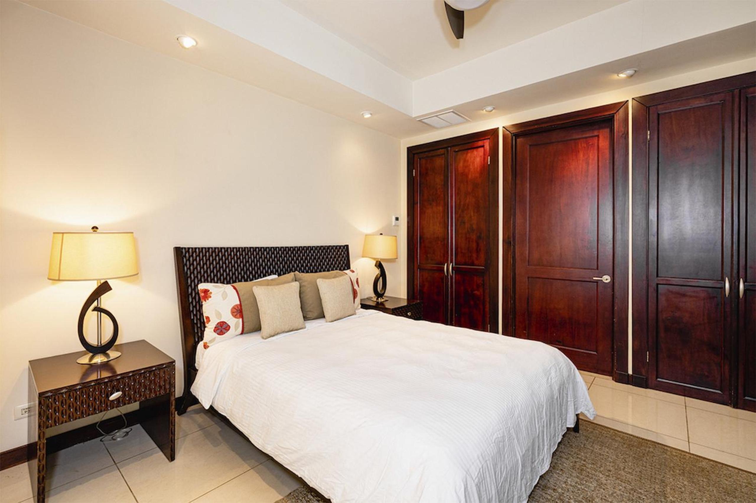 Modern 3BR Condo with Partial Ocean View - Carao - Reserva Conchal Golf Resort