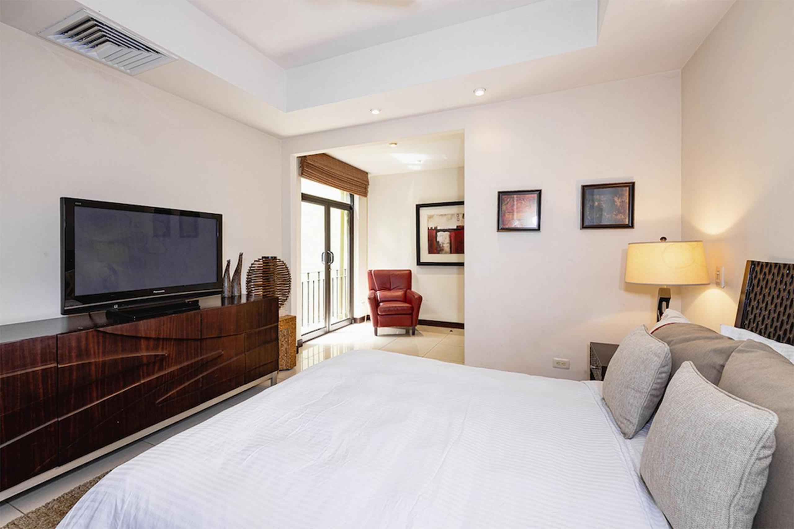 Modern 3BR Condo with Partial Ocean View - Carao - Reserva Conchal Golf Resort