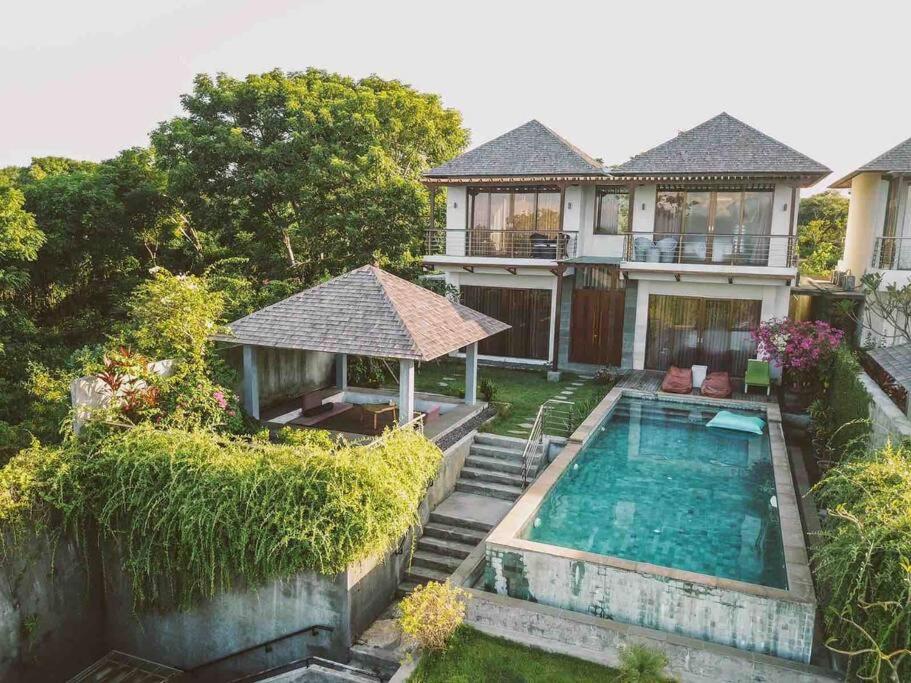 Paanchali Ocean View Villa near Melasti Beach view 2