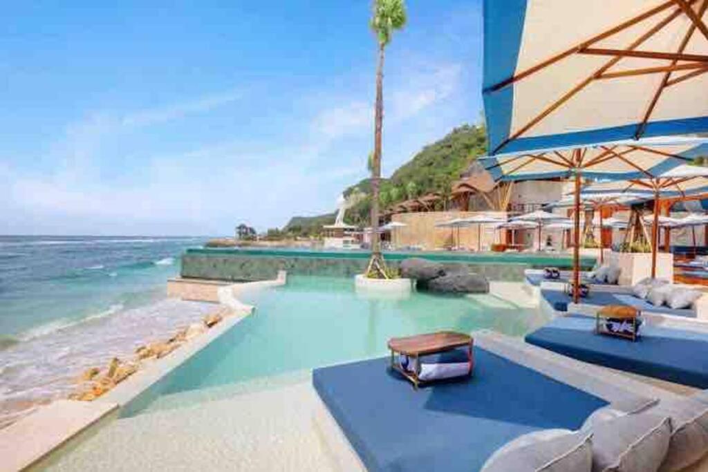 Paanchali Ocean View Villa near Melasti Beach view 4