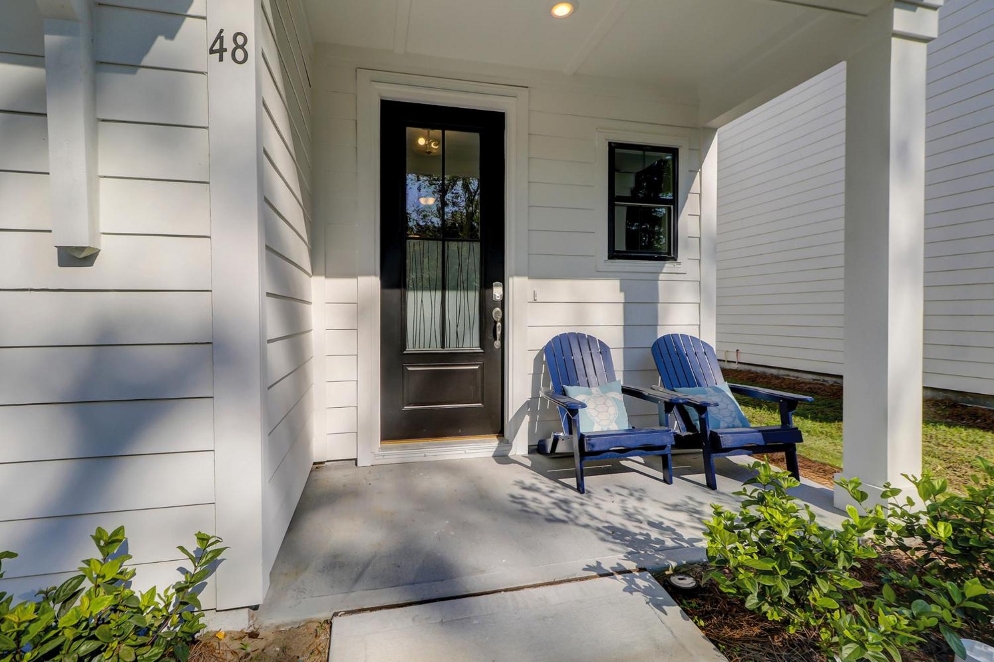 MBR King & 4 Queens Huge Living Room Covered Porch Bikes & Beach Gear included view 4