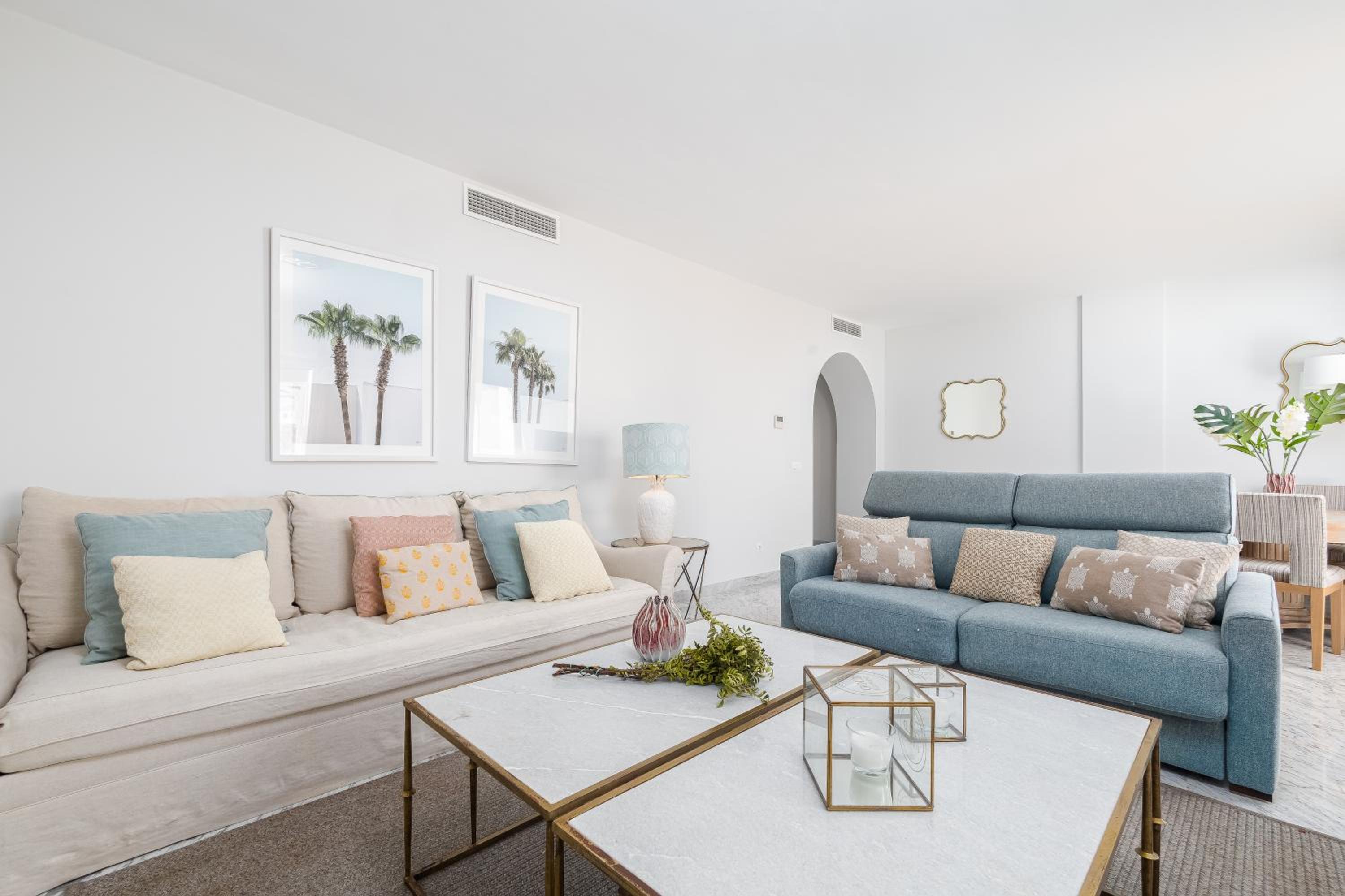 Beautiful 2 Bed Playas del Duque + Parking RDR294 photo 2