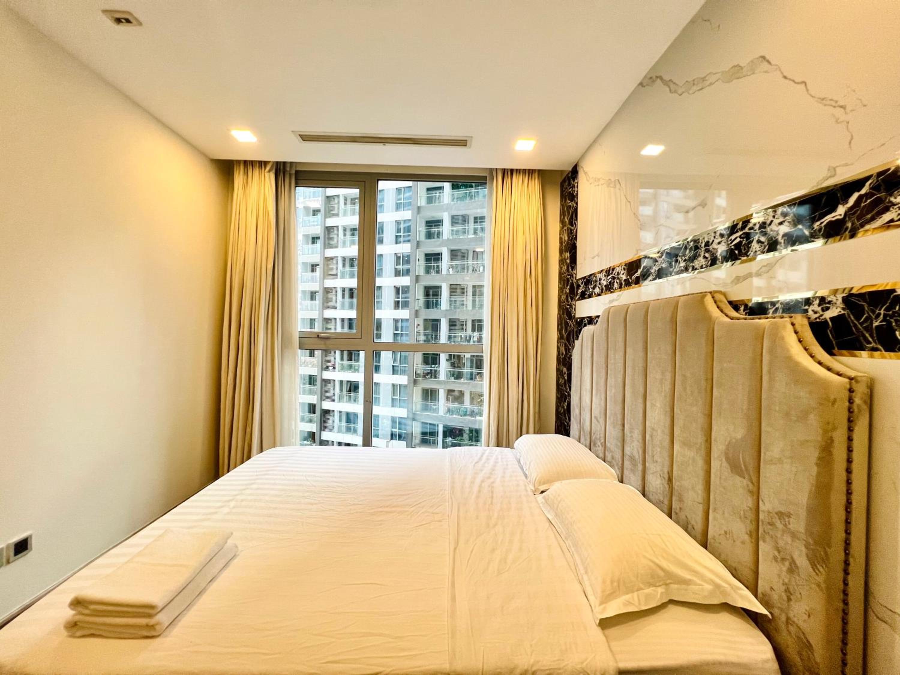 The Luxe Nest Landmark 81