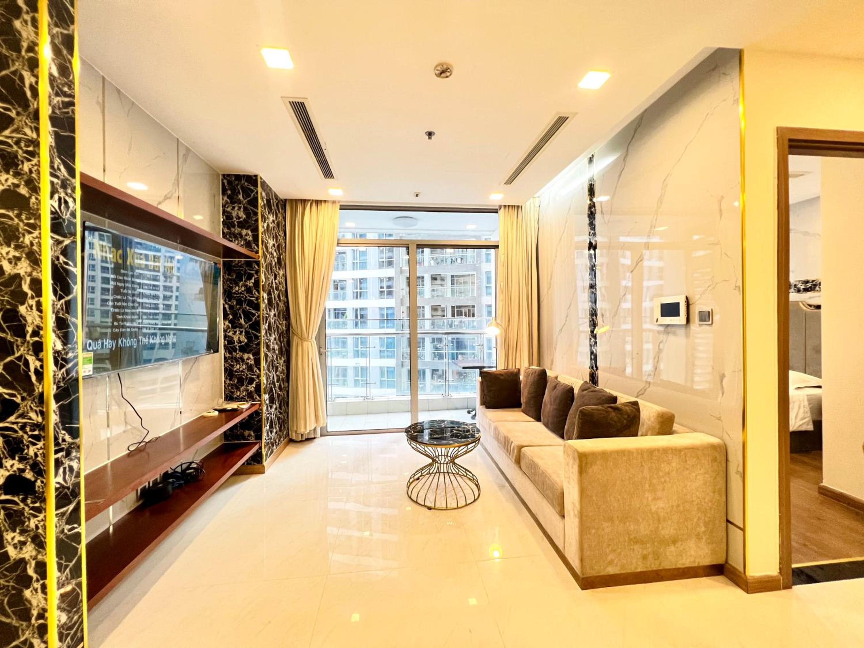 The Luxe Nest Landmark 81