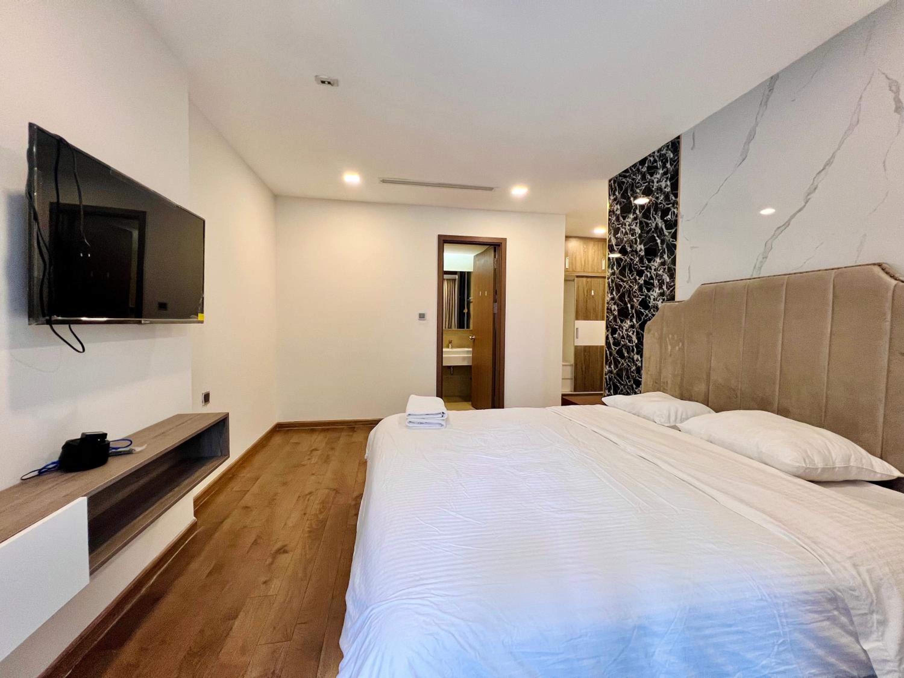 The Luxe Nest Landmark 81