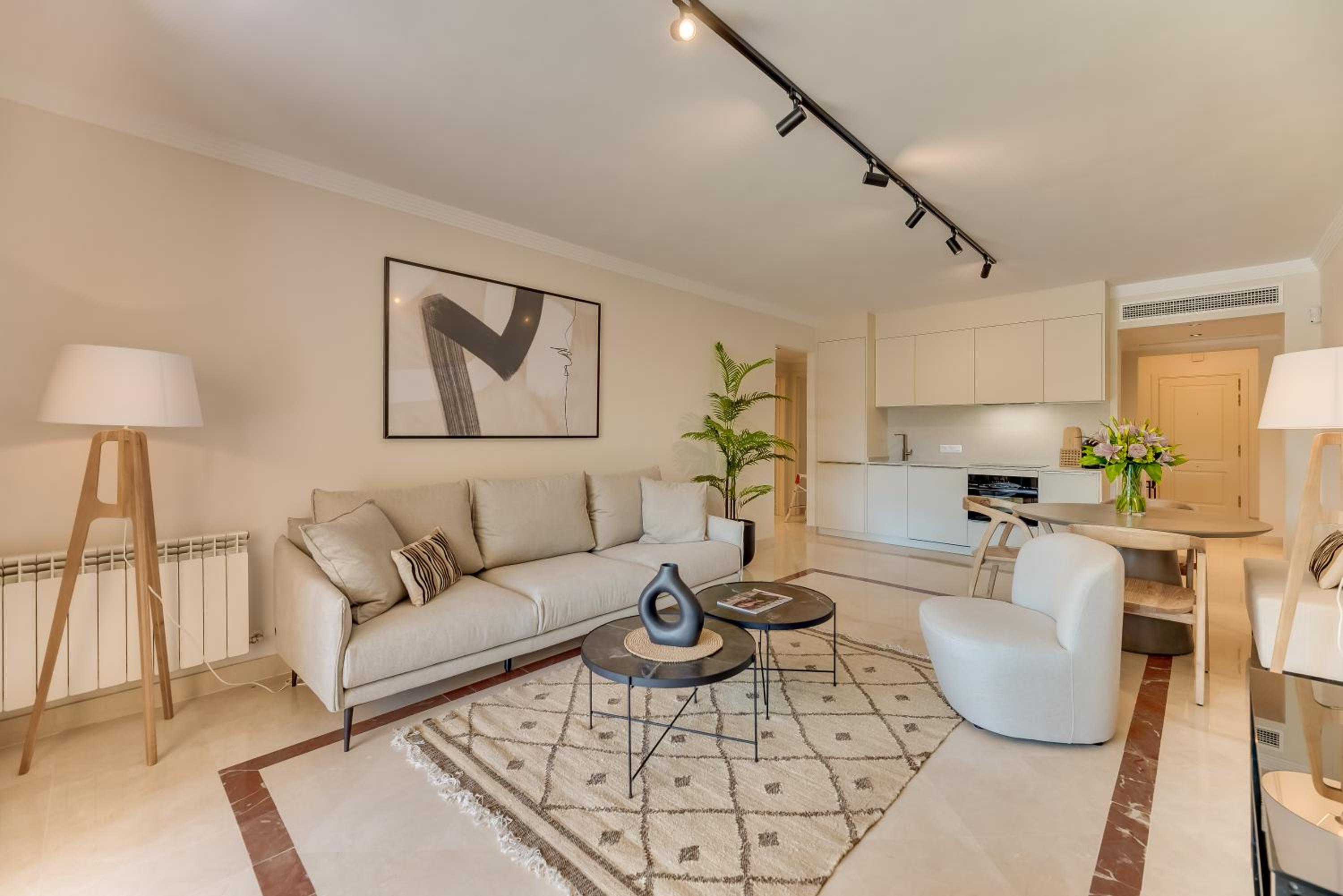 Marbella Vacations - VACATION MARBELLA I El Palmeral, Golf Valley, Renovated, Fast WiFi - Property Image 27
