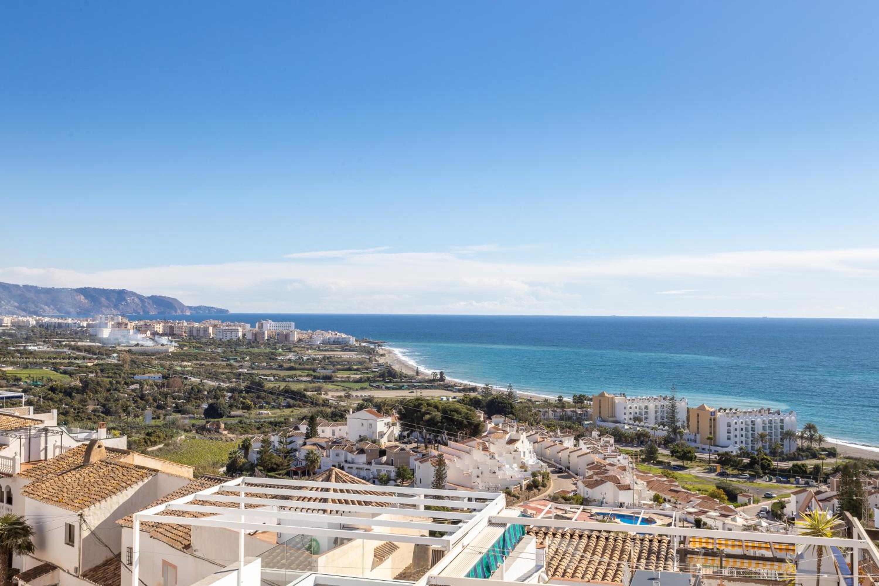 Plaza Cadiz 4 overlooking Playazo
