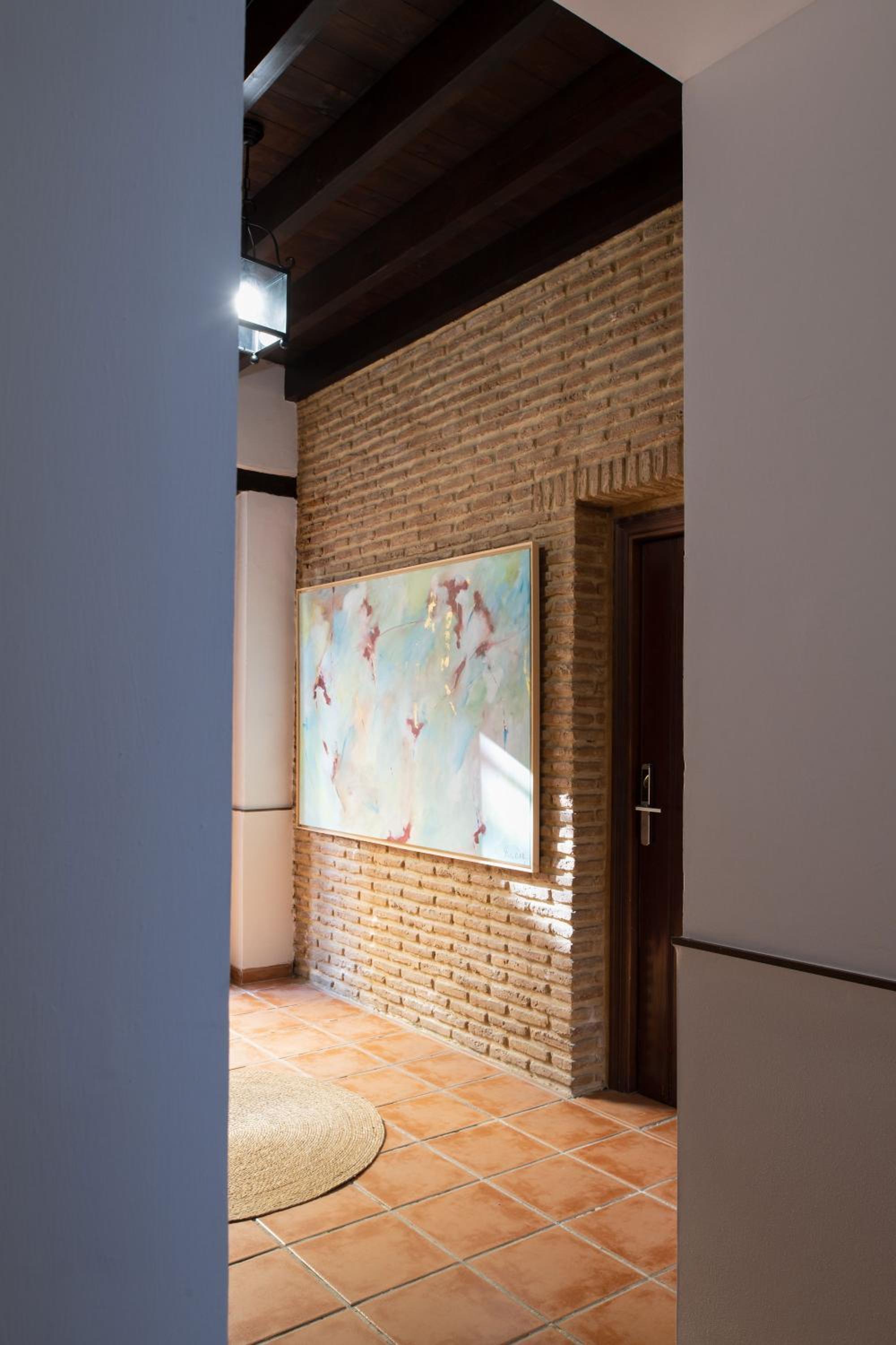 Triana Boutique Apartments by Hommyhome