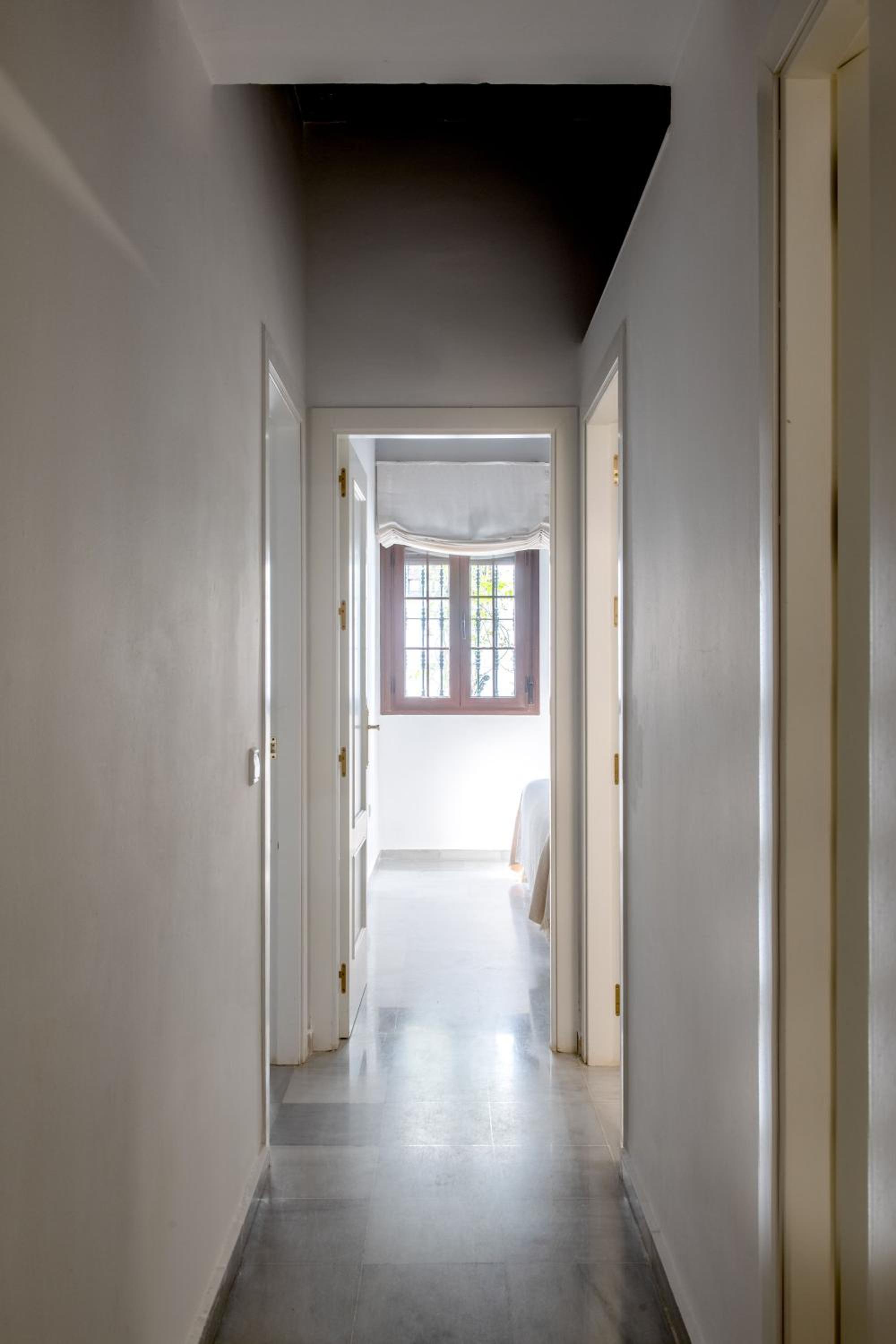 Triana Boutique Apartments by Hommyhome