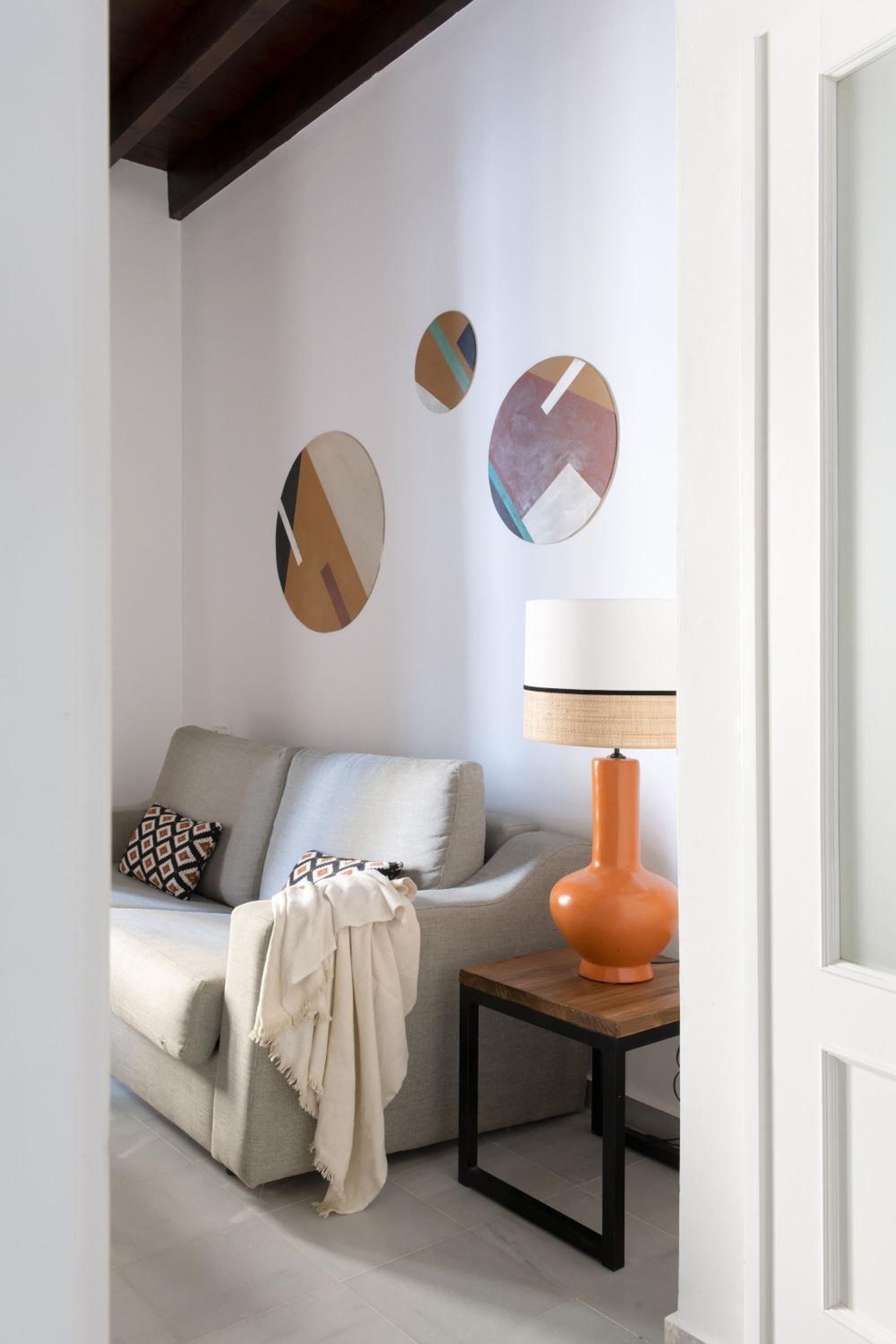 Triana Boutique Apartments by Hommyhome