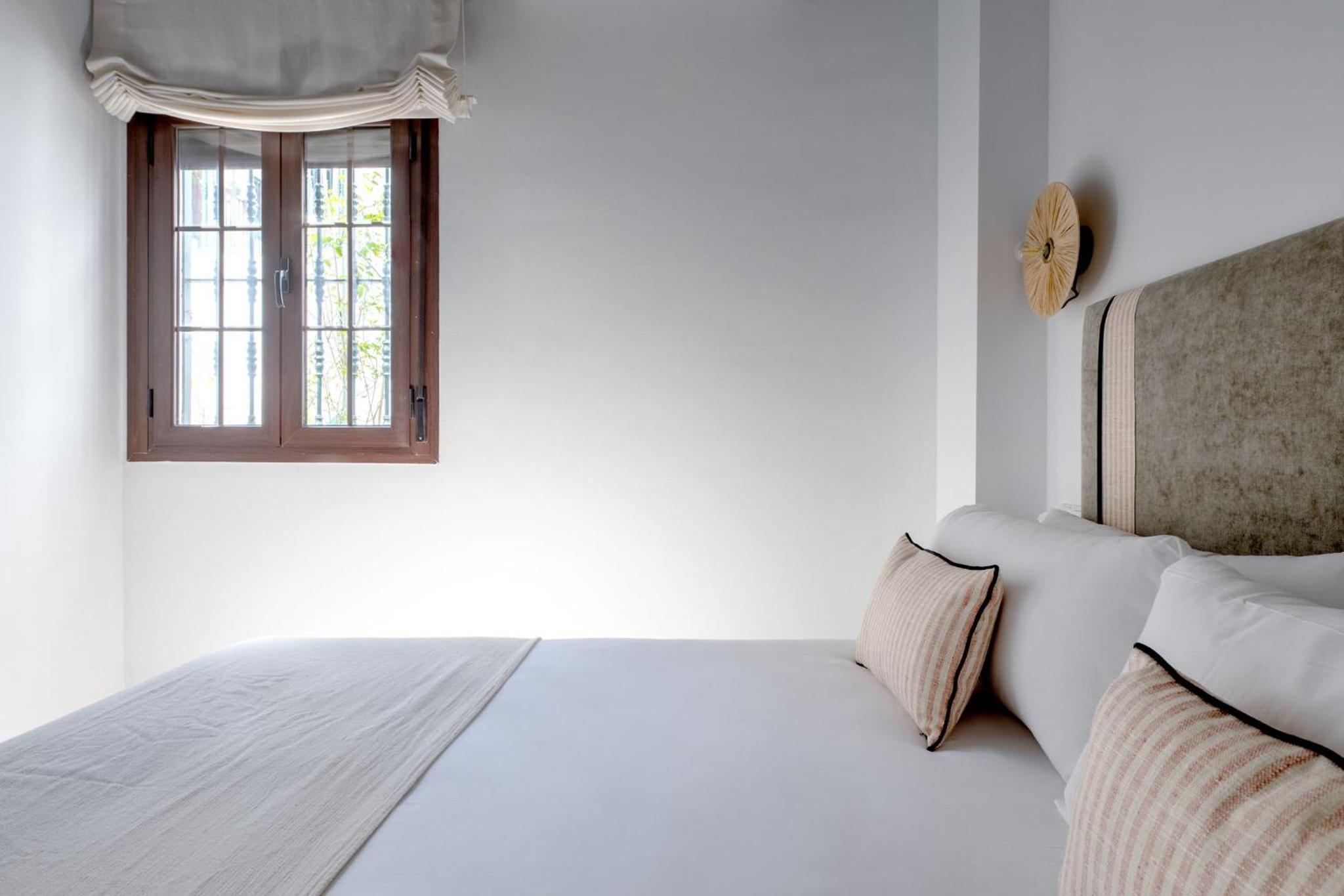 Triana Boutique Apartments by Hommyhome
