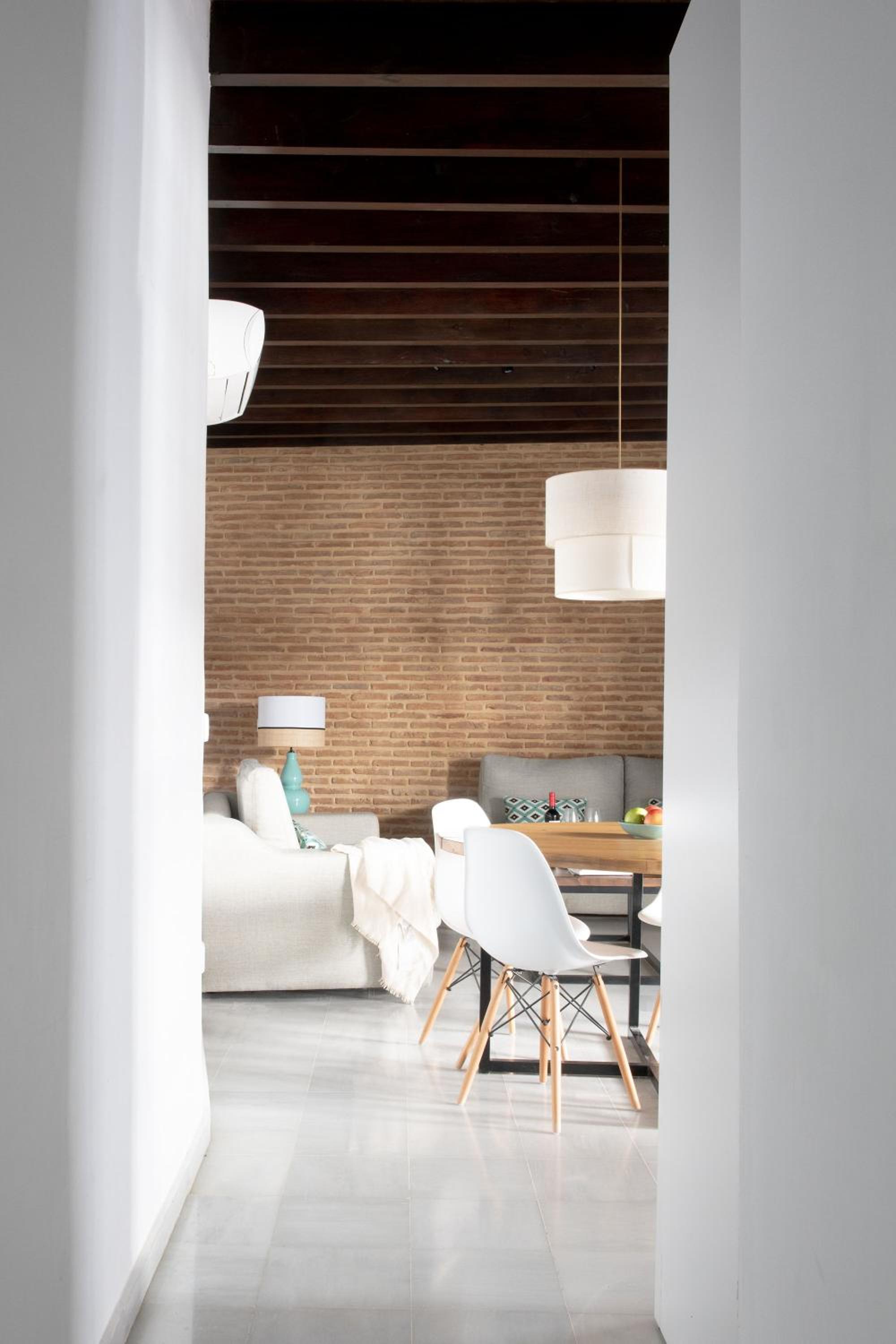 Triana Boutique Apartments by Hommyhome