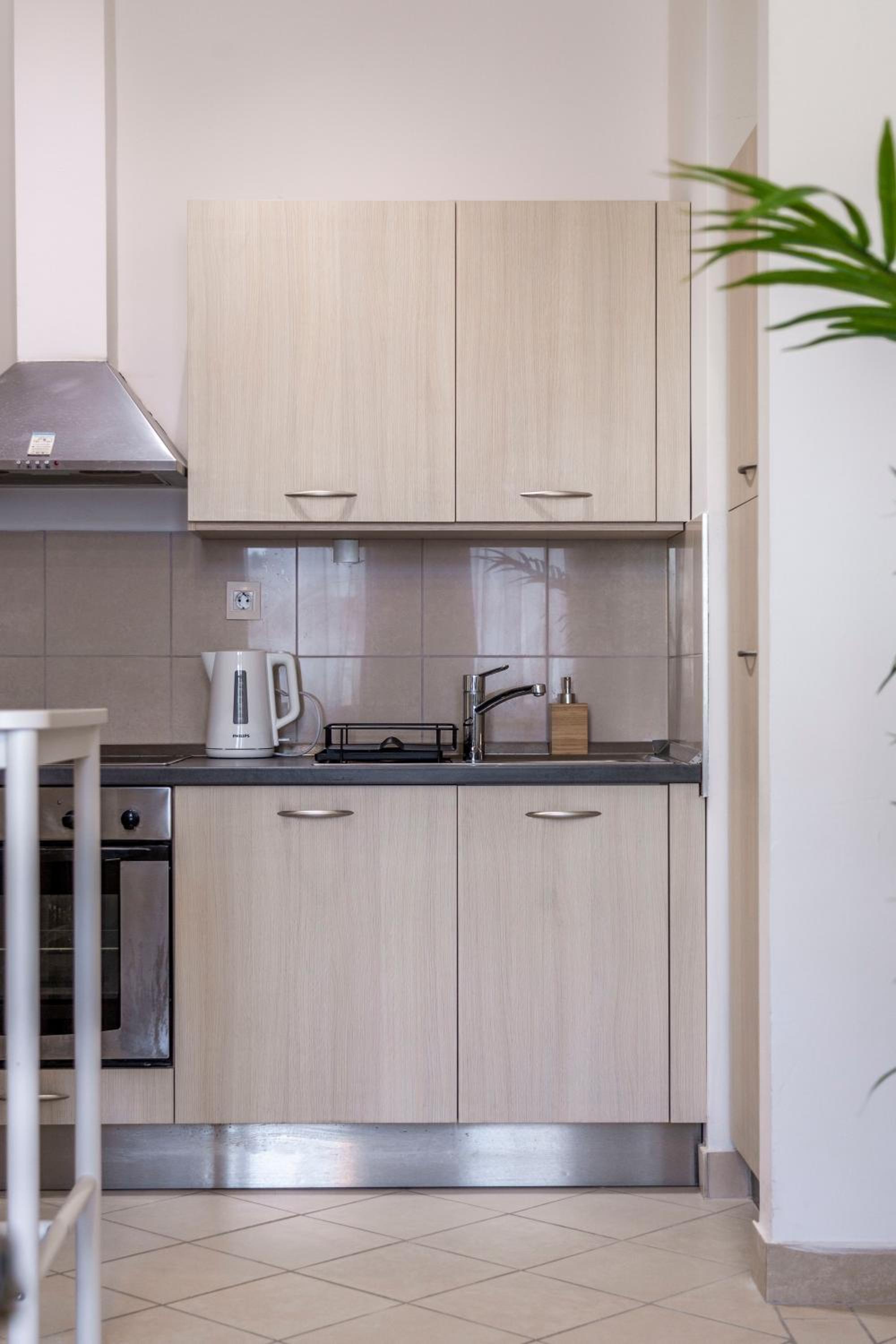 Luxurious Art Deco Apartment in the King Street view 5