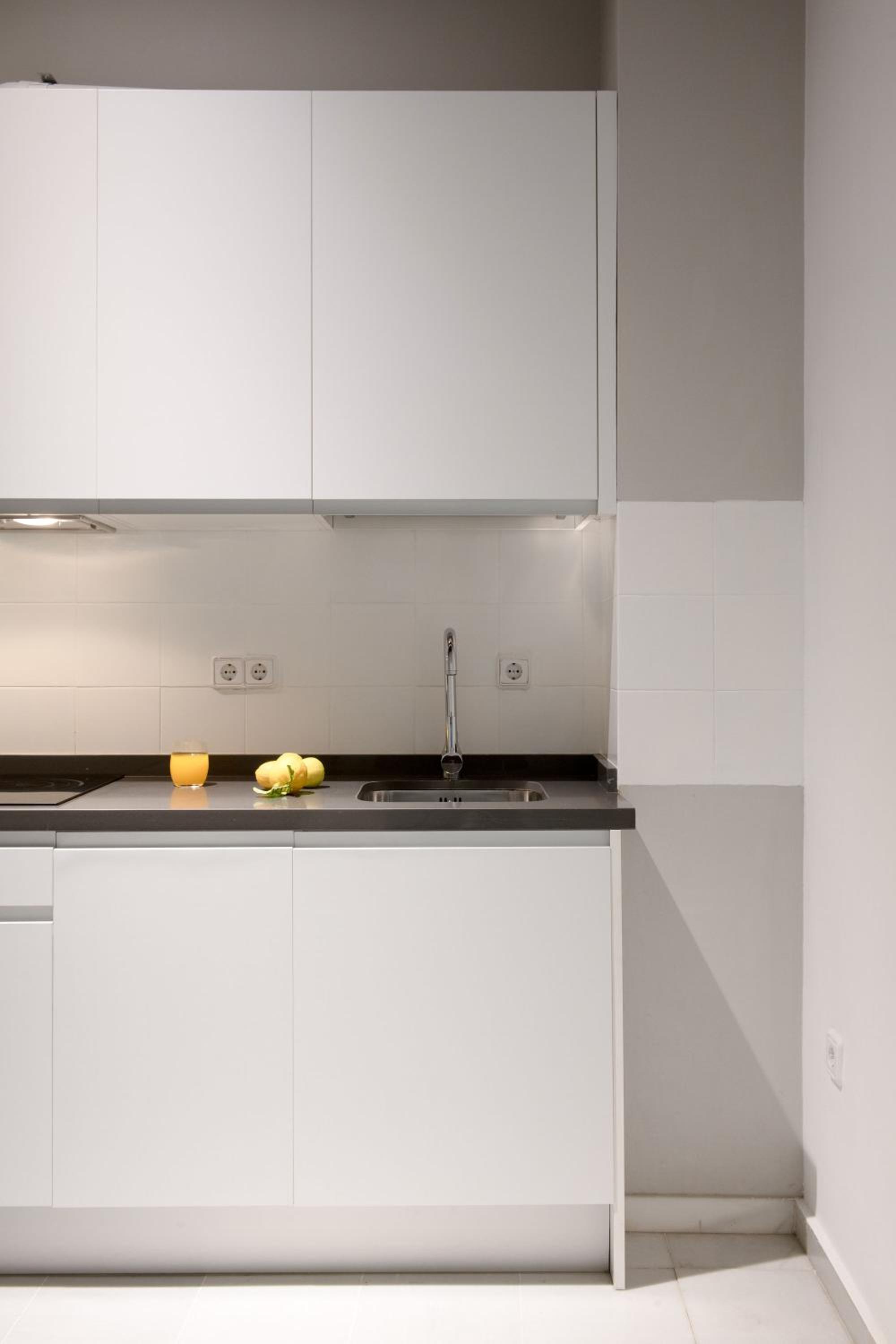 Triana Boutique Apartments by Hommyhome