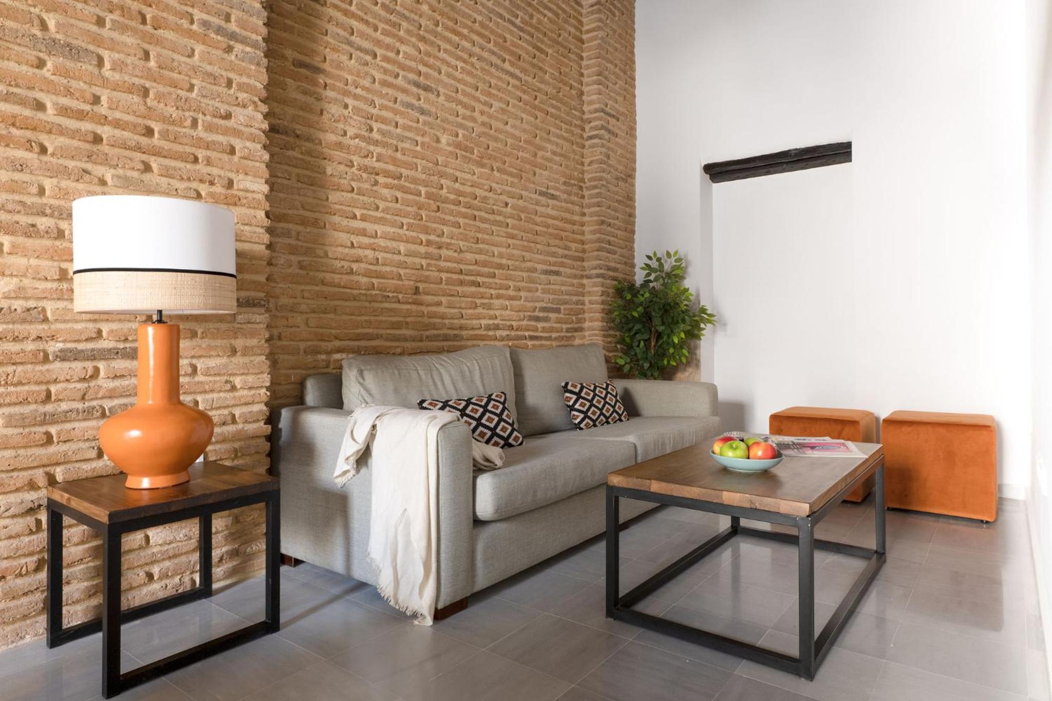 Triana Boutique Apartments by Hommyhome