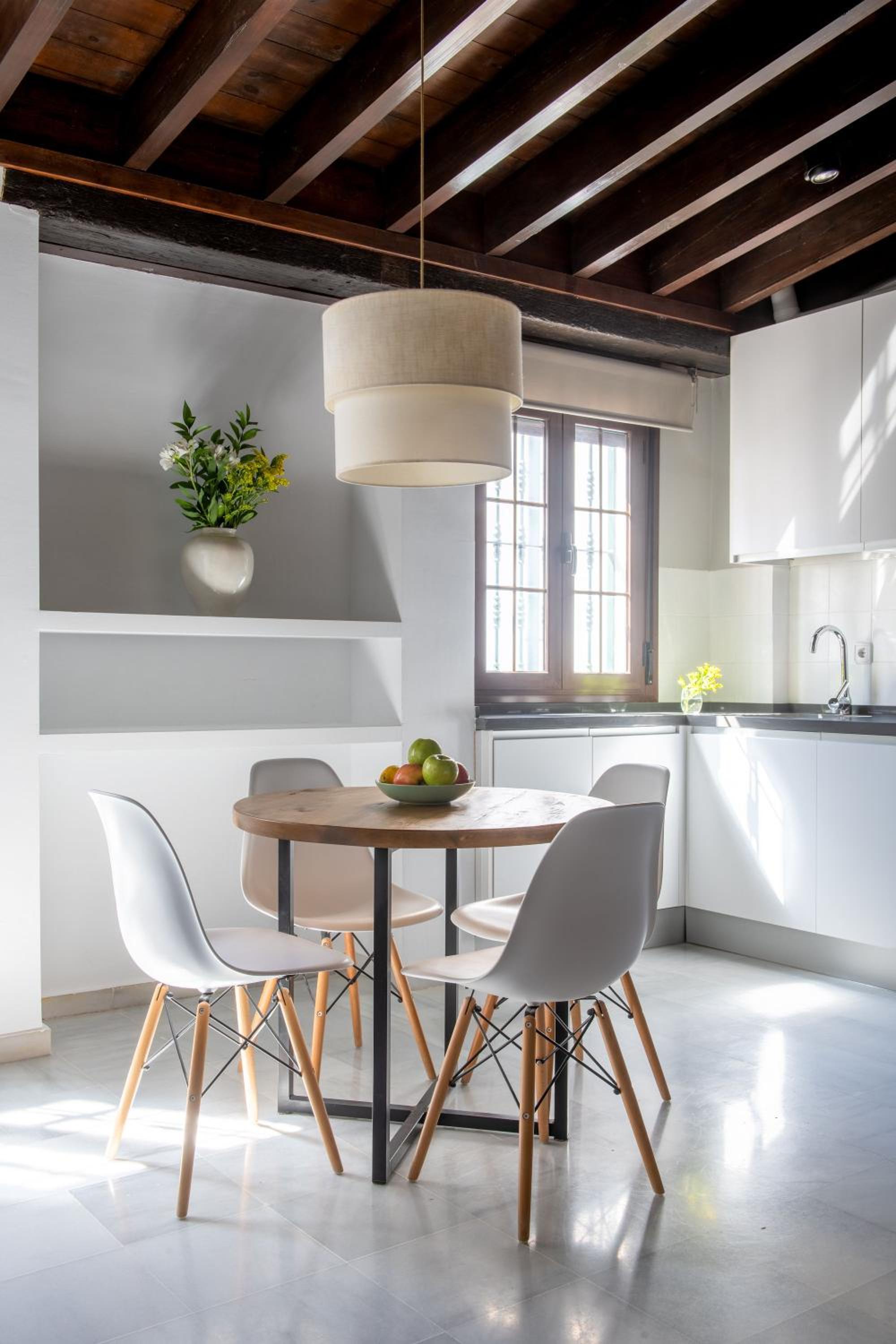 Triana Boutique Apartments by Hommyhome