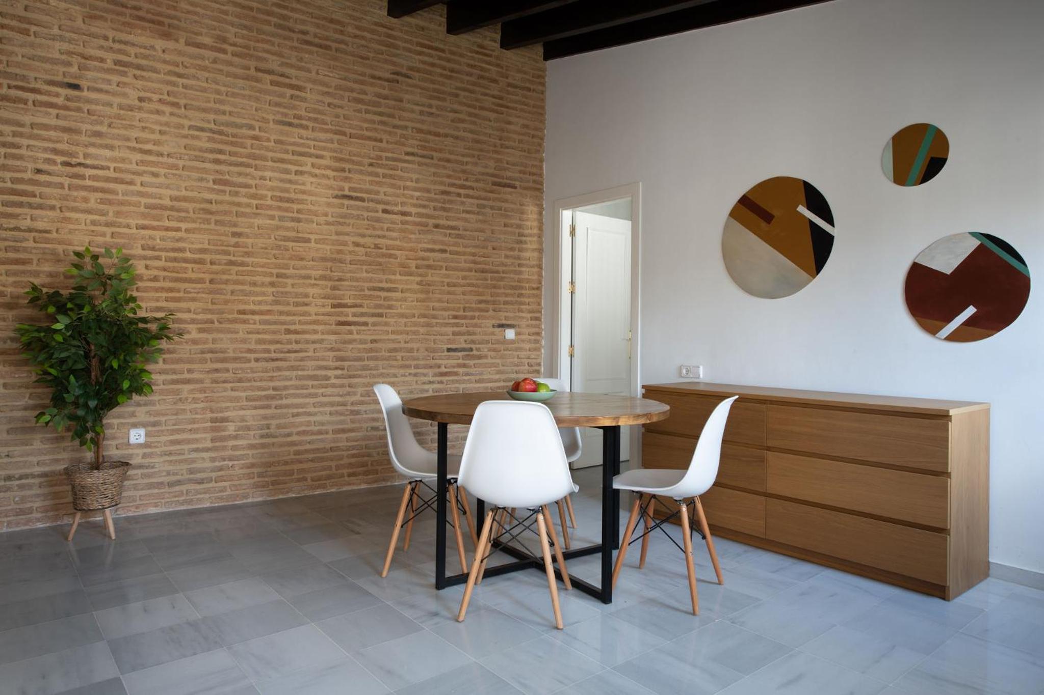 Triana Boutique Apartments by Hommyhome