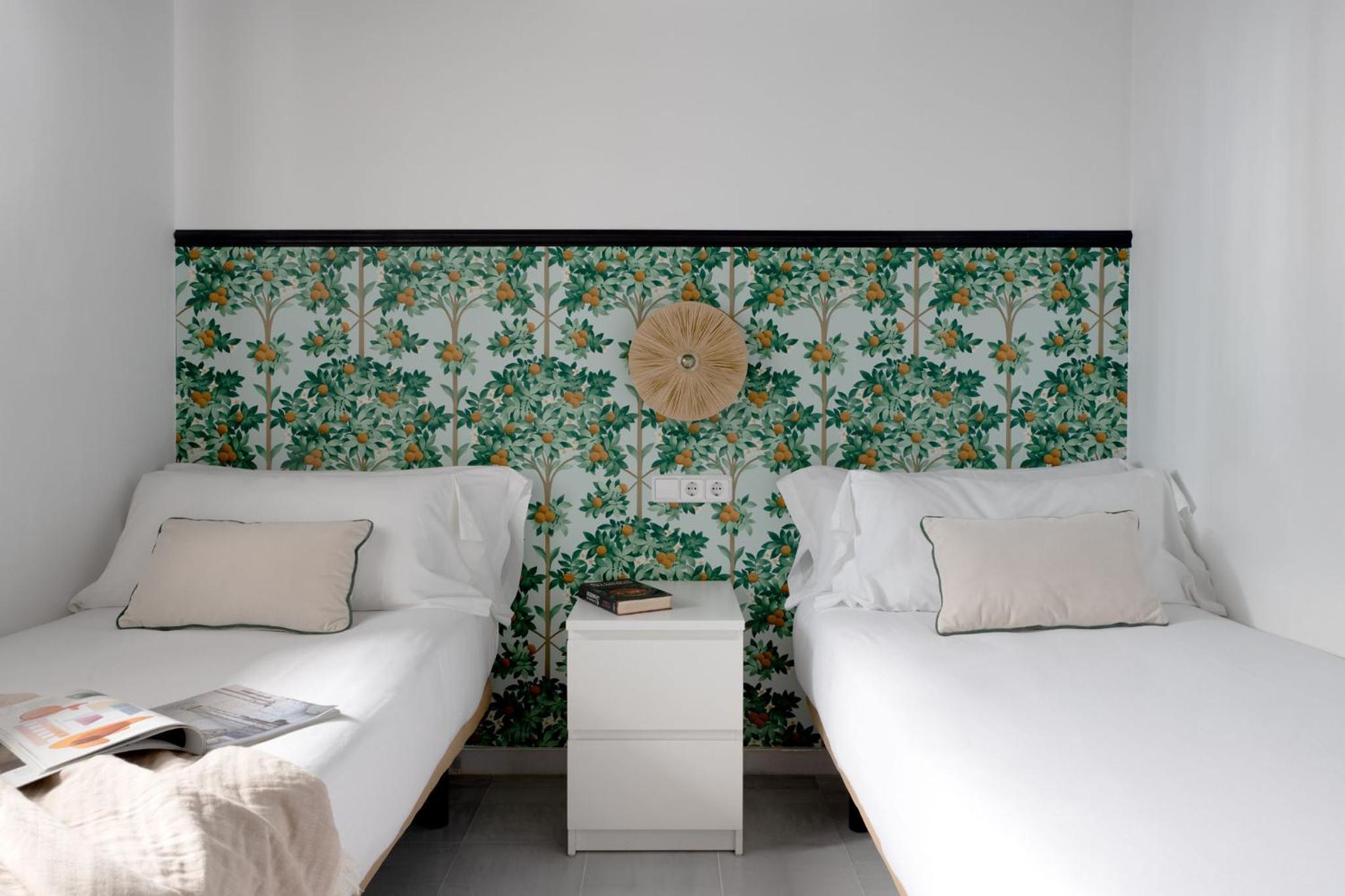 Triana Boutique Apartments by Hommyhome