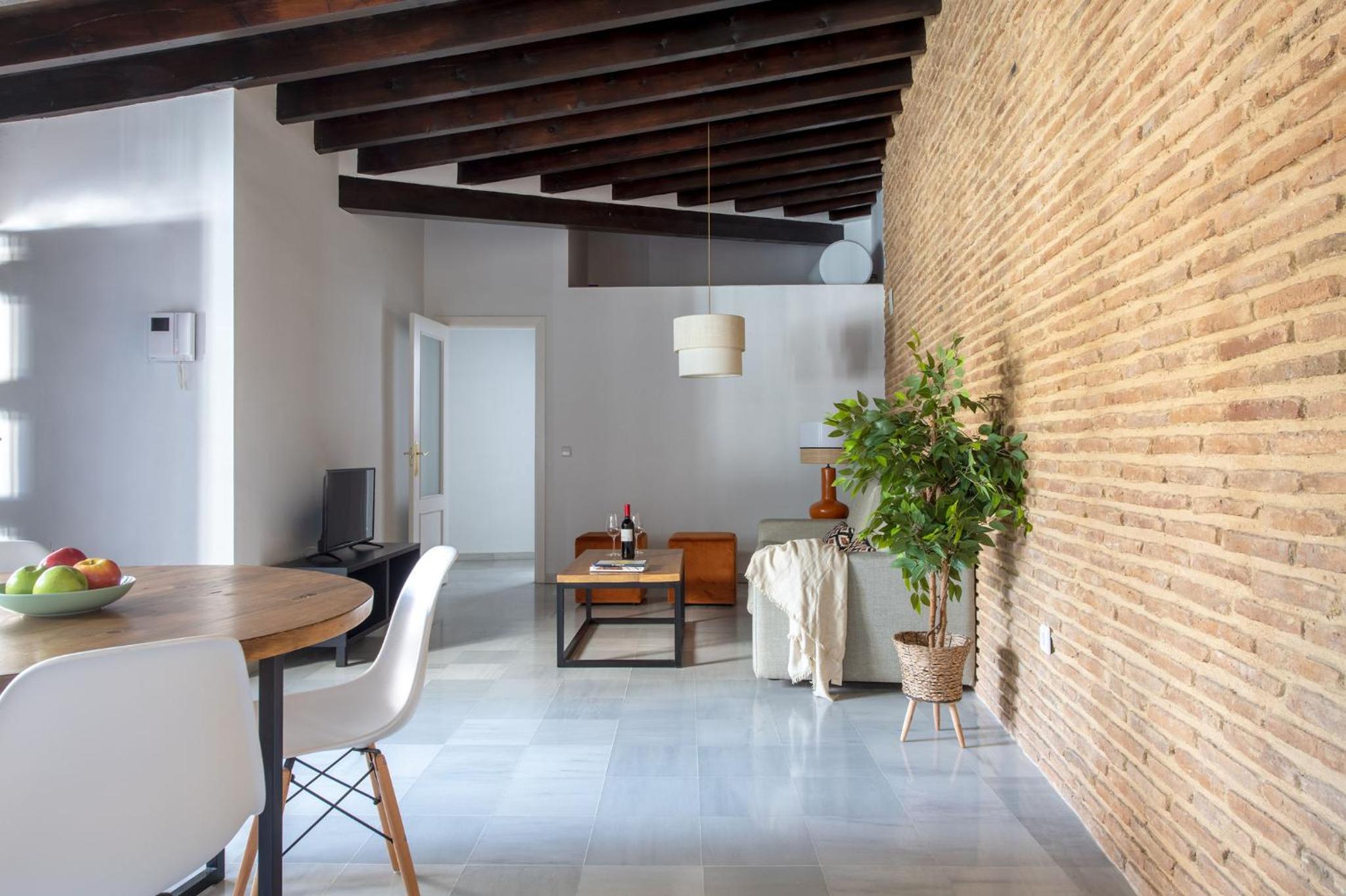 Triana Boutique Apartments by Hommyhome