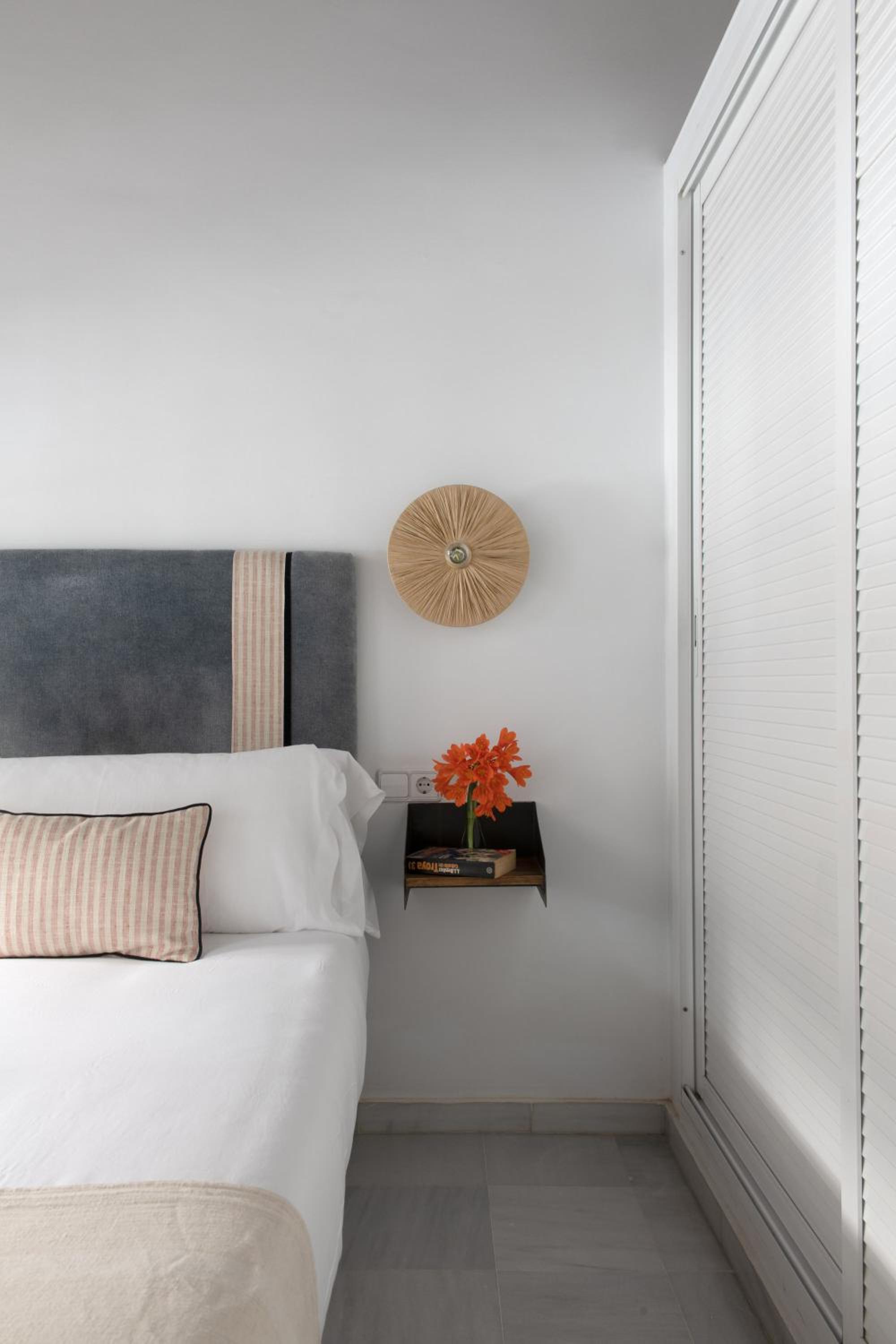 Triana Boutique Apartments by Hommyhome