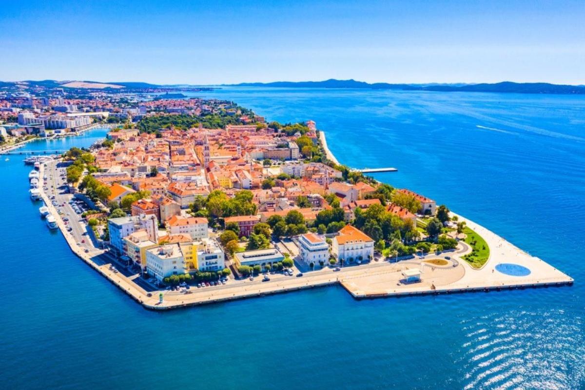 Studio Apartment Ivano-free parking - self check in view 5