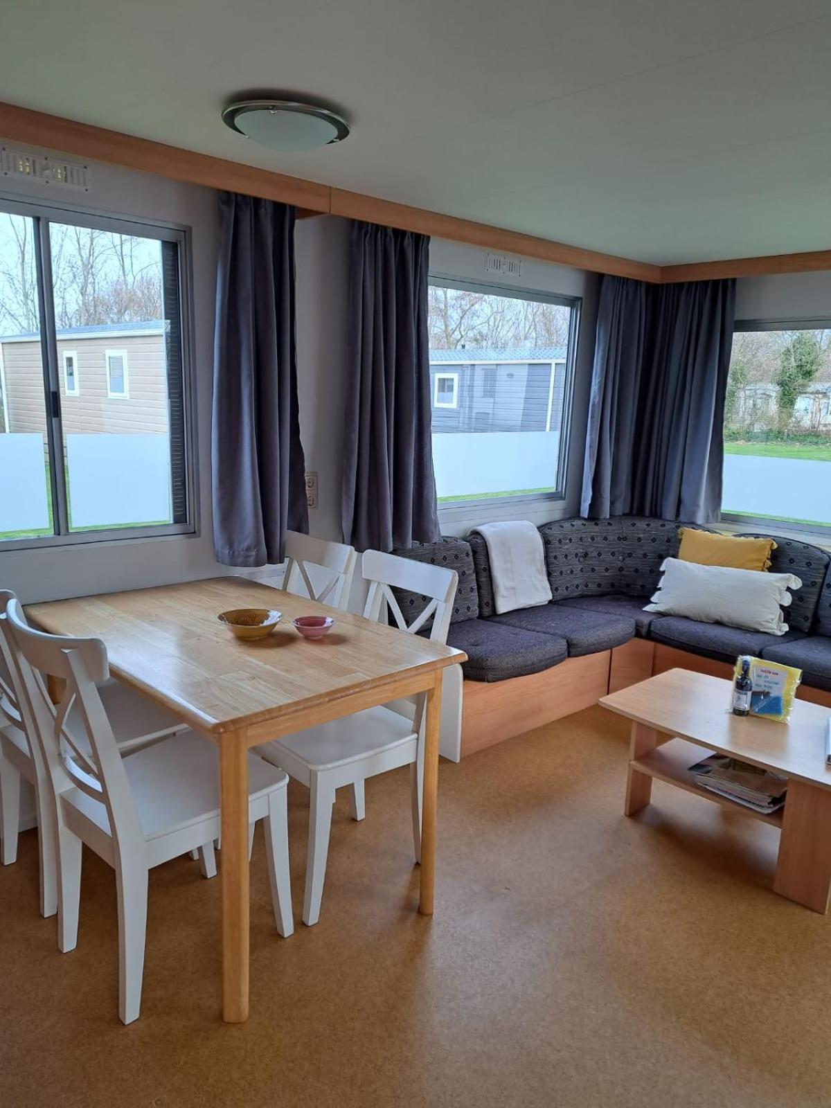 Stacaravan 169 5* camping De kuilart in Friesland view 3