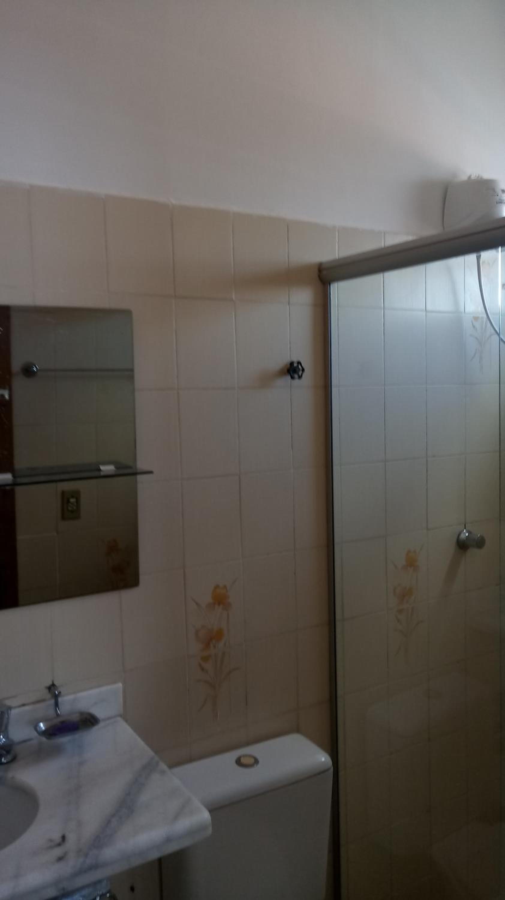 Sobrado Parque Mae Bonifacia 4 suites com ar e piscina