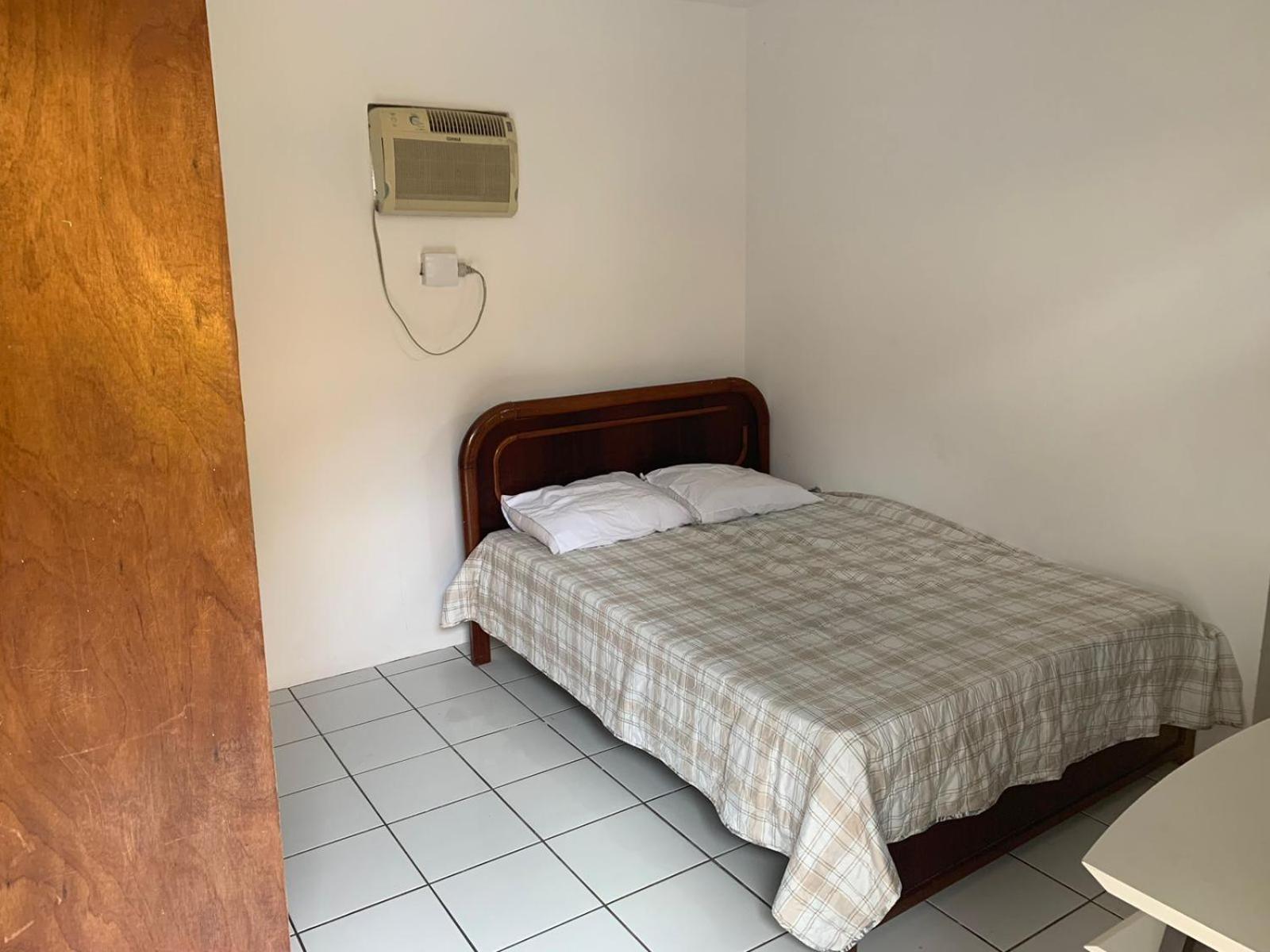 Excelente casa na Praia do Coqueiro com 4 suítes a 100m da praia
