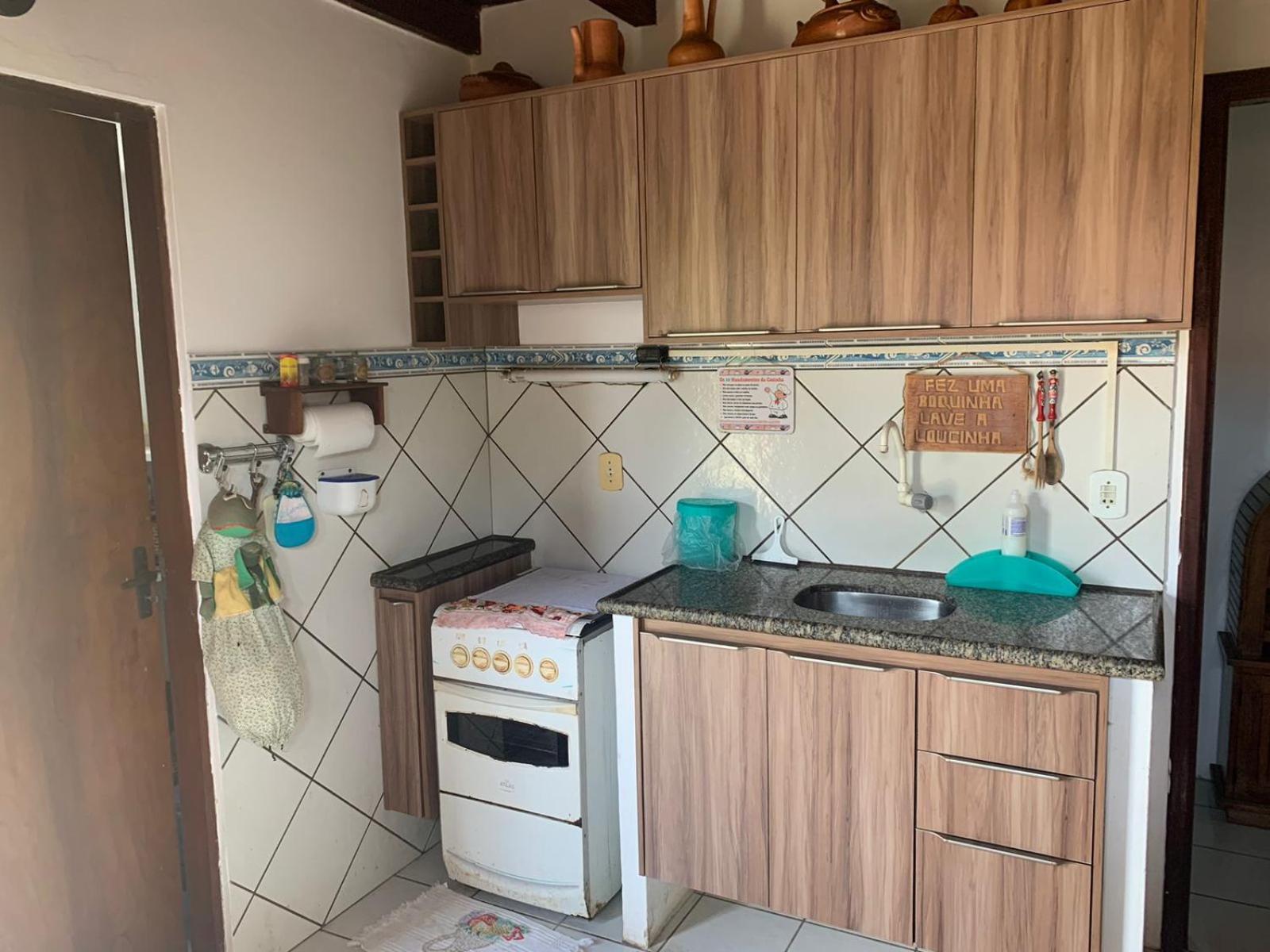 Excelente casa na Praia do Coqueiro com 4 suítes a 100m da praia
