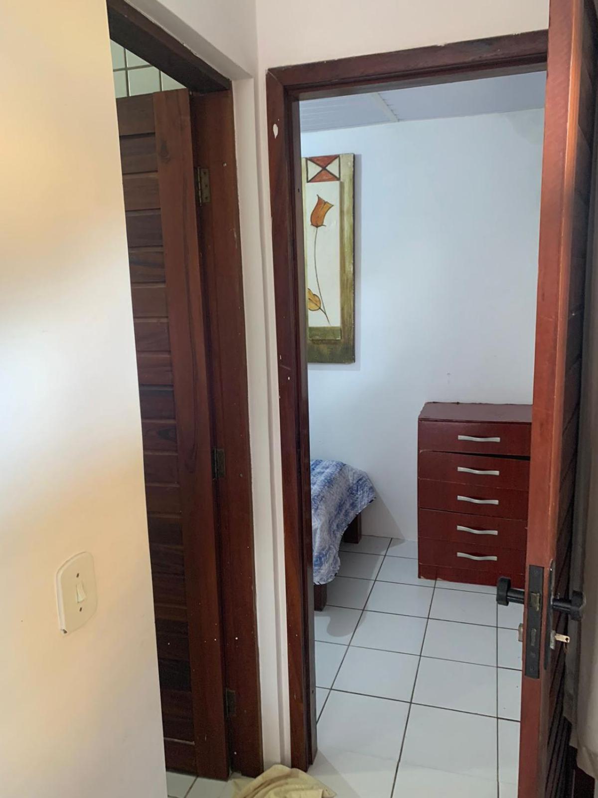 Excelente casa na Praia do Coqueiro com 4 suítes a 100m da praia