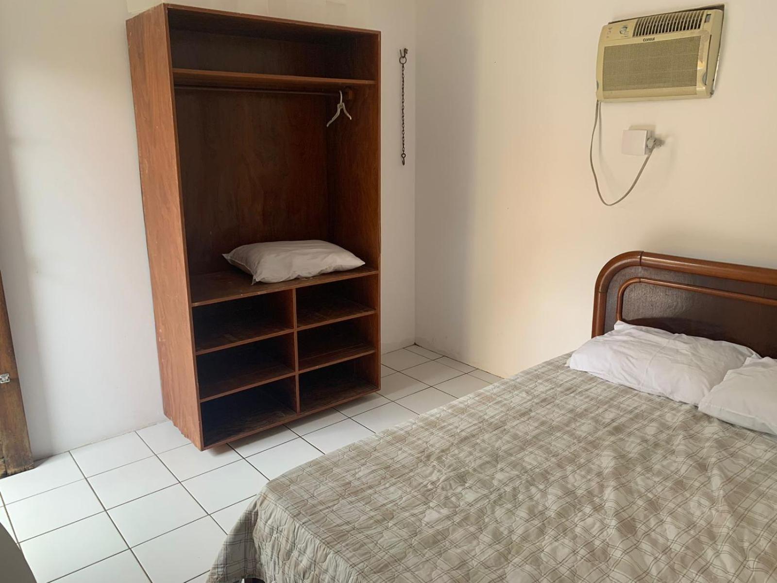 Excelente casa na Praia do Coqueiro com 4 suítes a 100m da praia