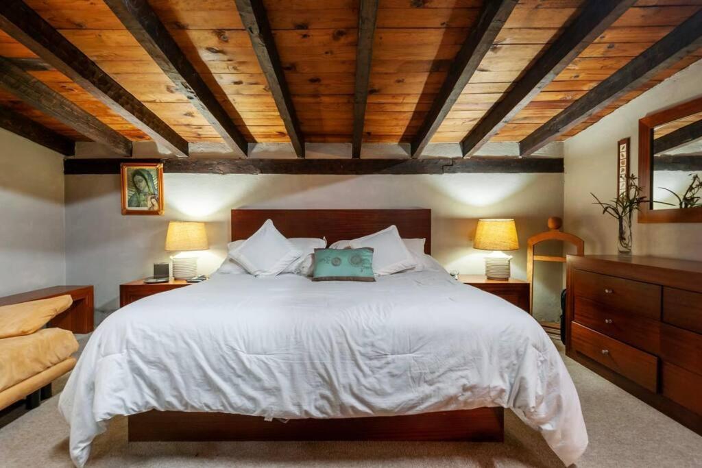 Gran Casa en Avándaro con Alberca view 5