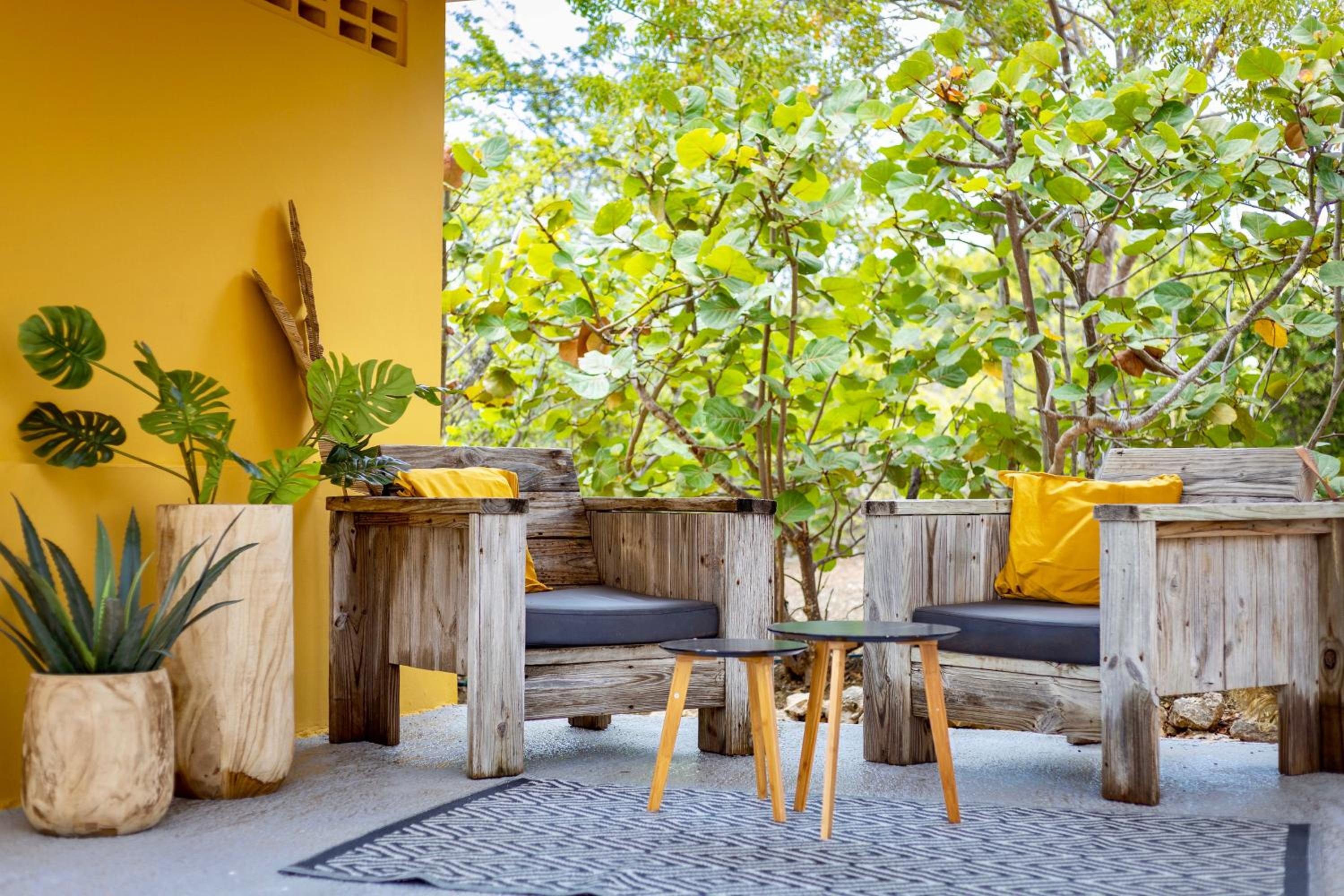 Coral Estate Rentals