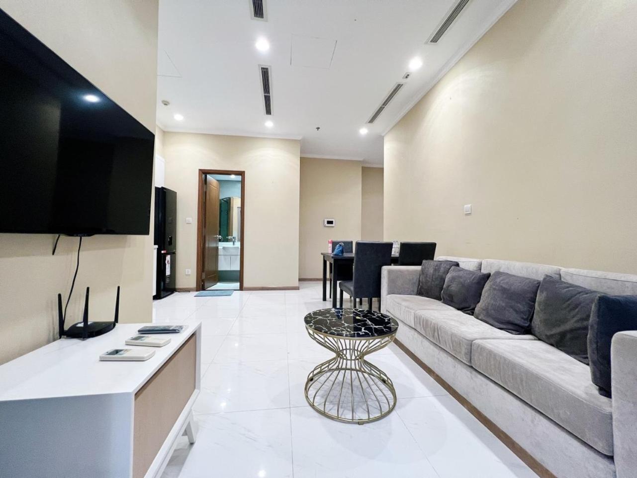 The Luxe Nest Landmark 81