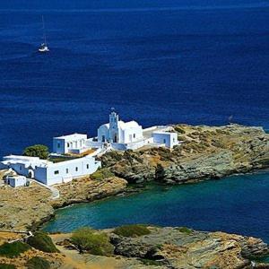 Theasis Sifnos Apartments