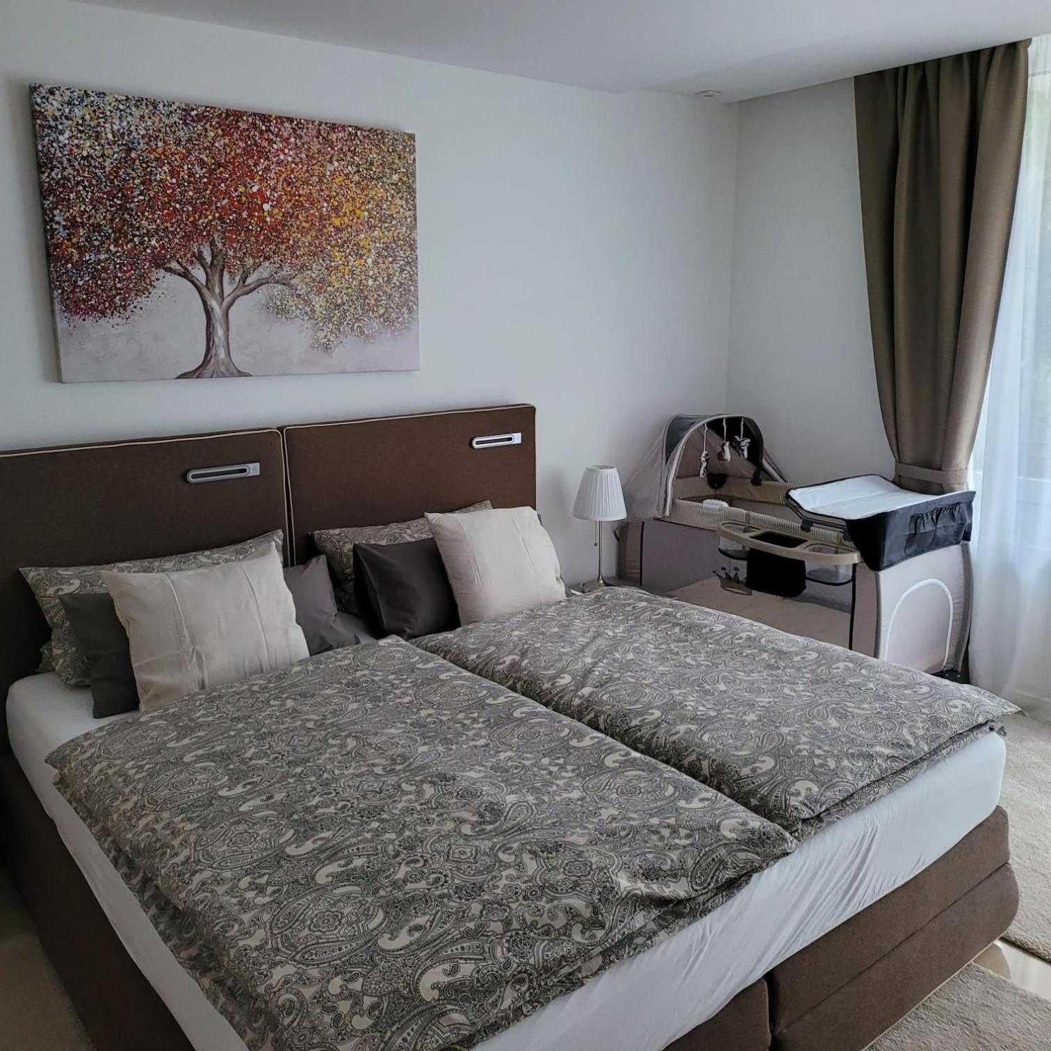3 Zimmer Wohnung - Keine Party Wohnung ! 6 Personen