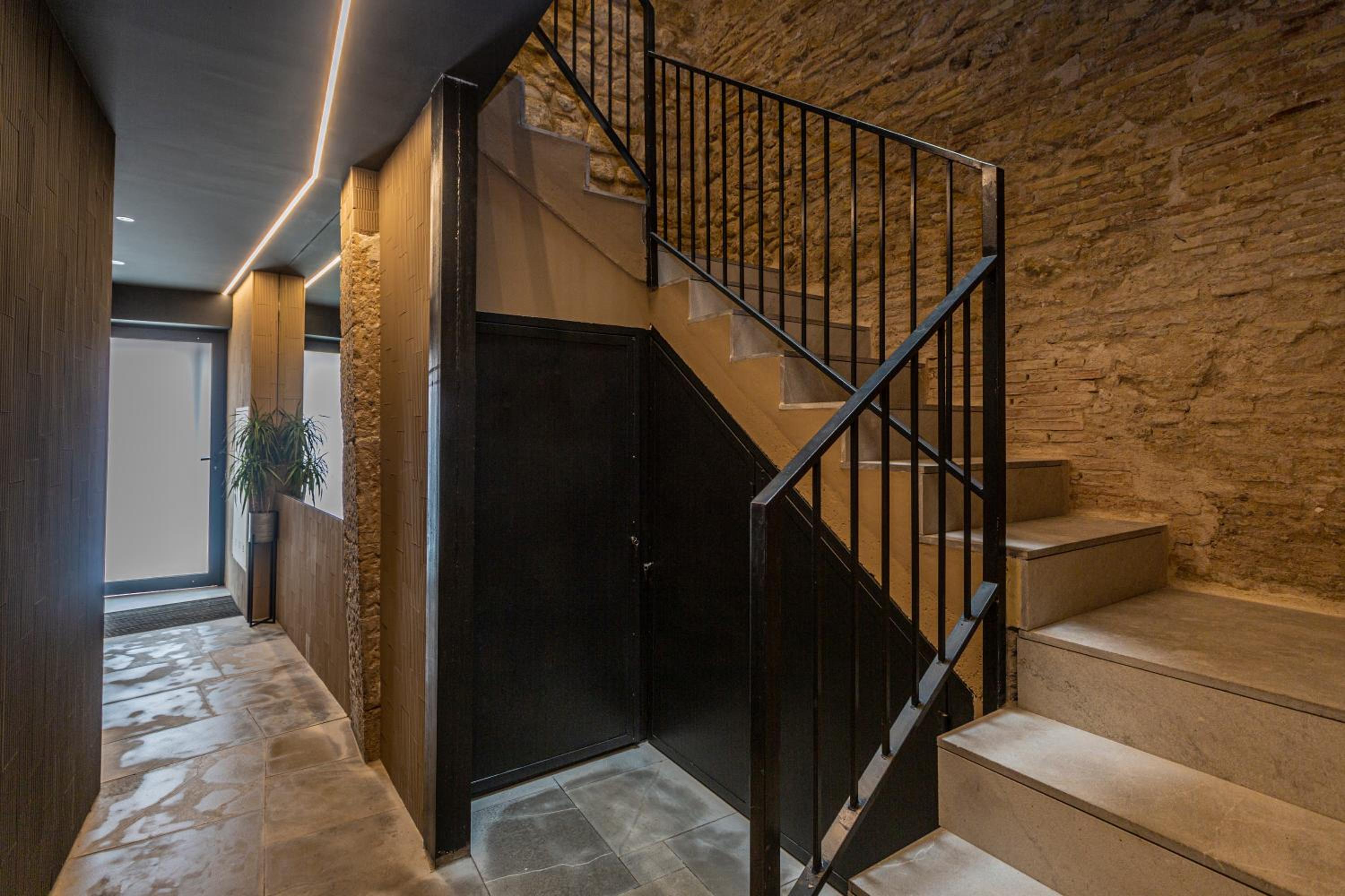 LUXURY EVOLUTION ROOMS