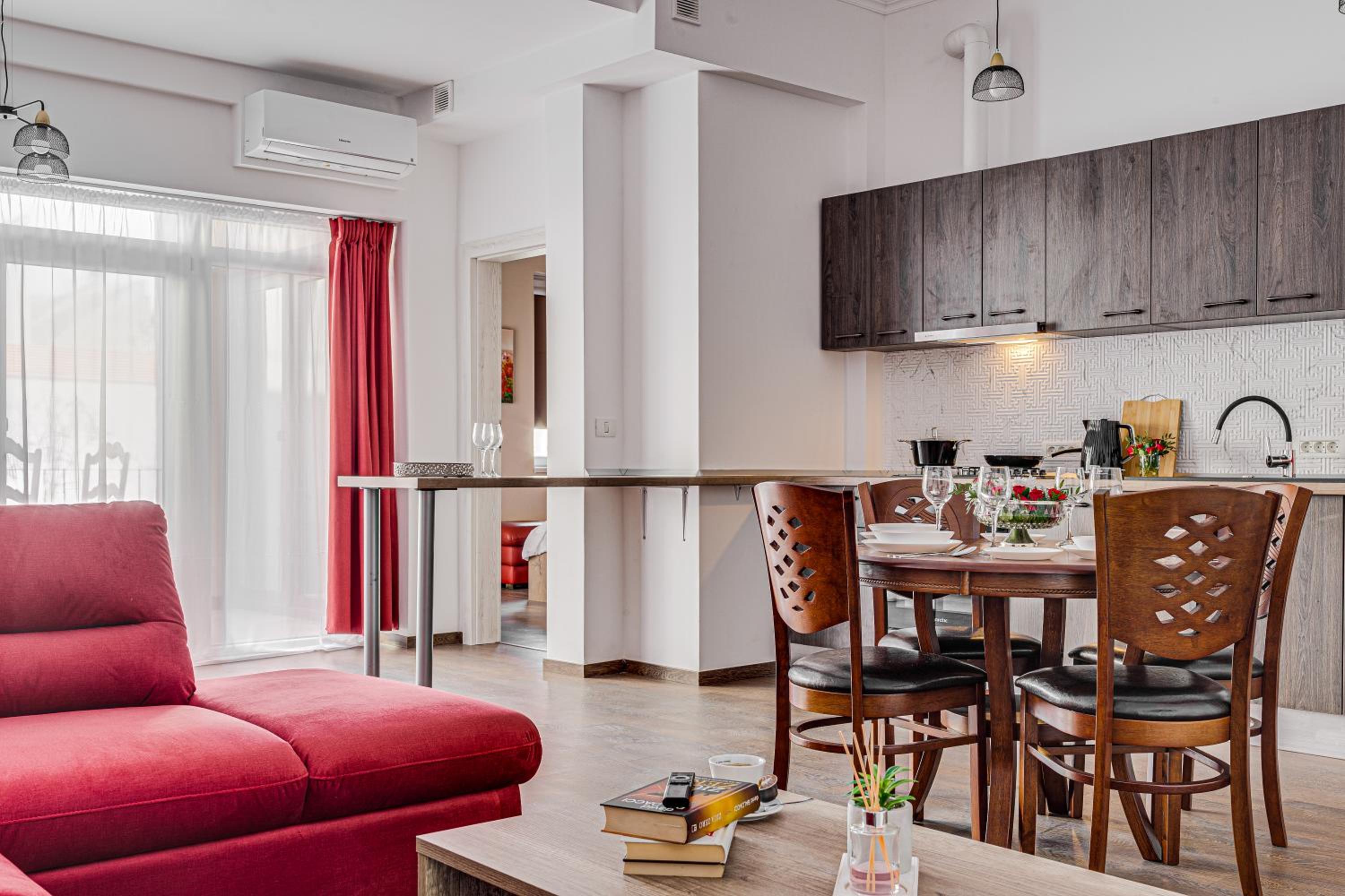 ARI Central Grand Apartments - Luxurious Stay