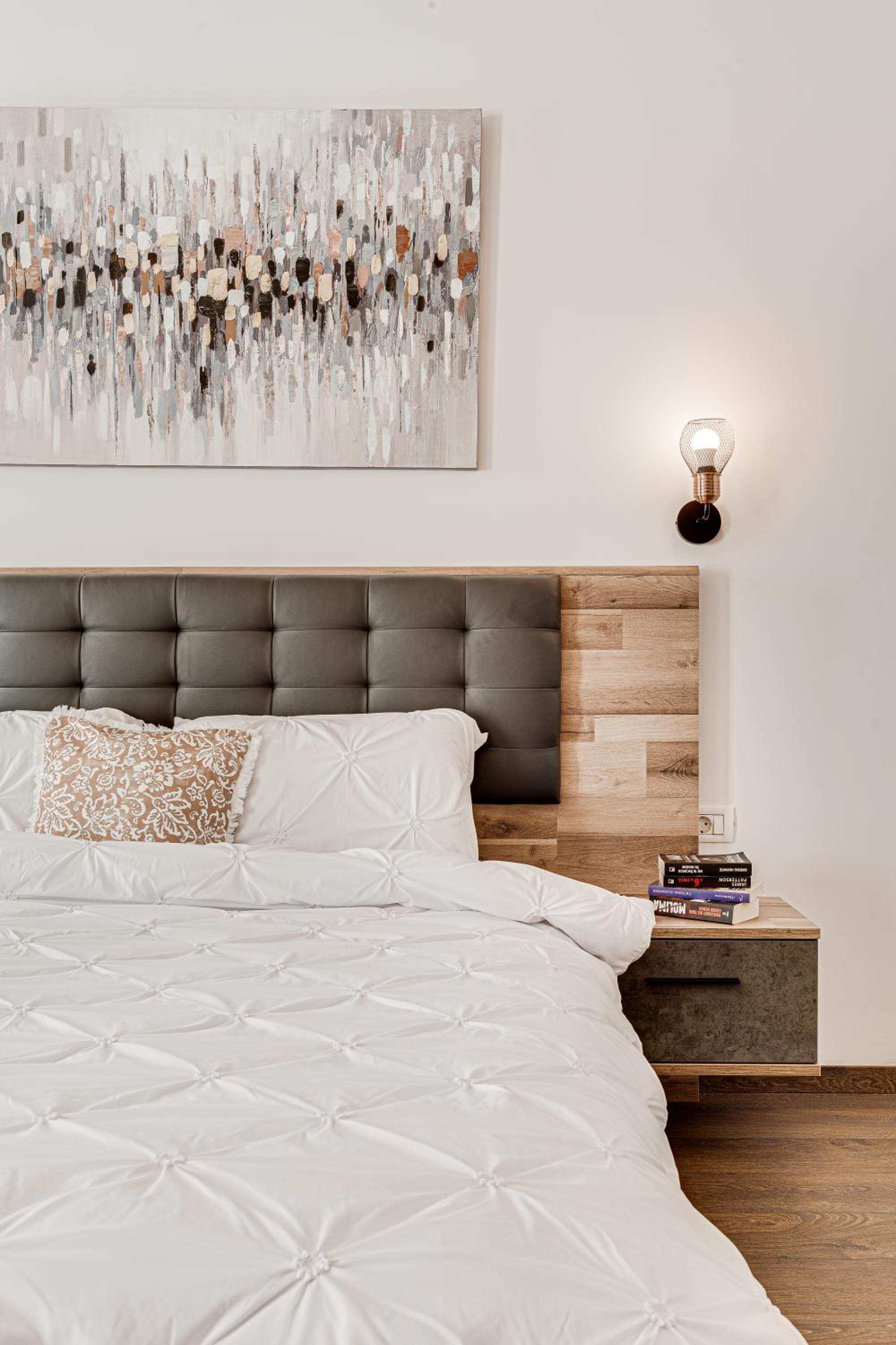ARI Central Grand Apartments - Luxurious Stay