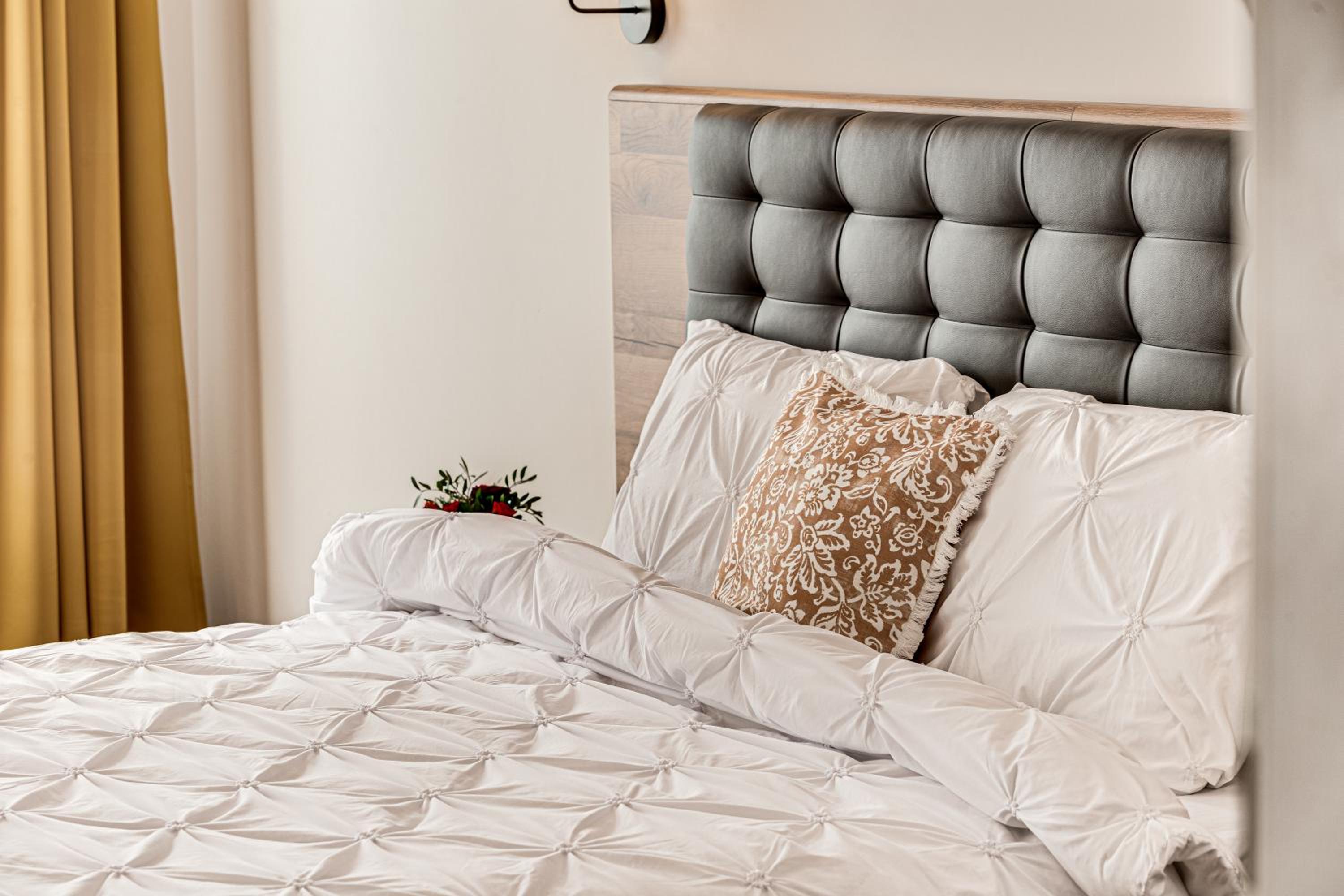 ARI Central Grand Apartments - Luxurious Stay