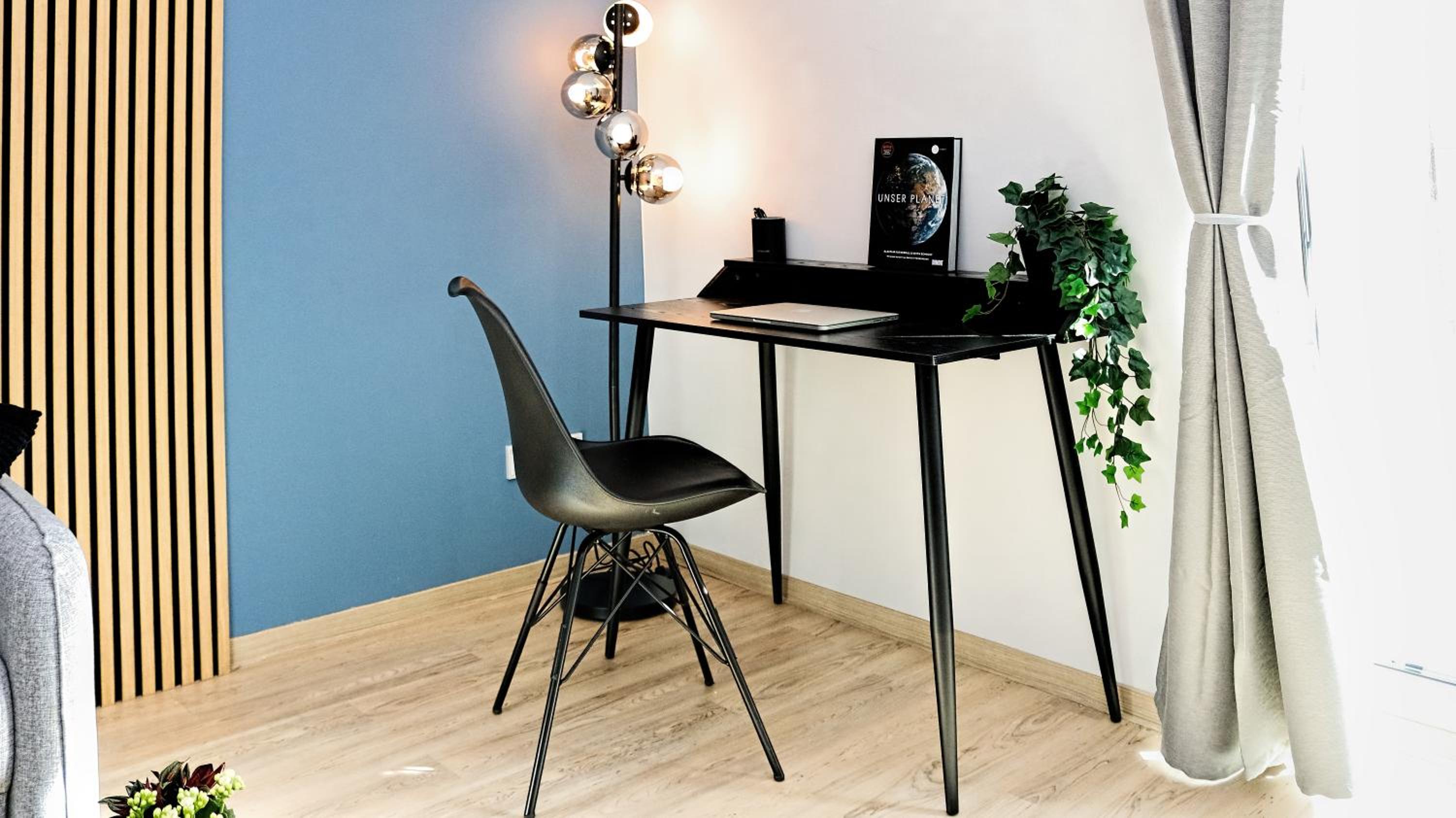 LIGHTPLACE • Design • Boxspring • Balkon • 2 Smart TV •Innenstadt