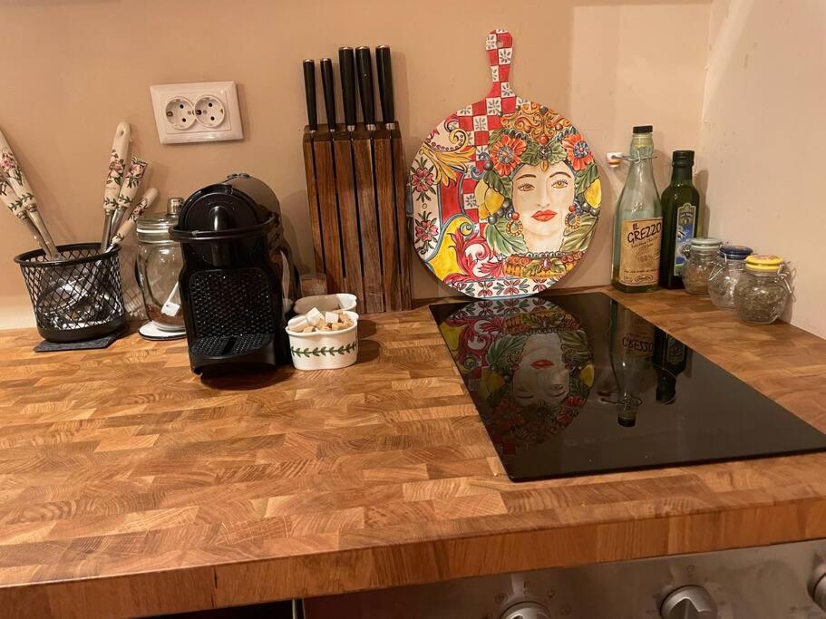 Annabella’s place