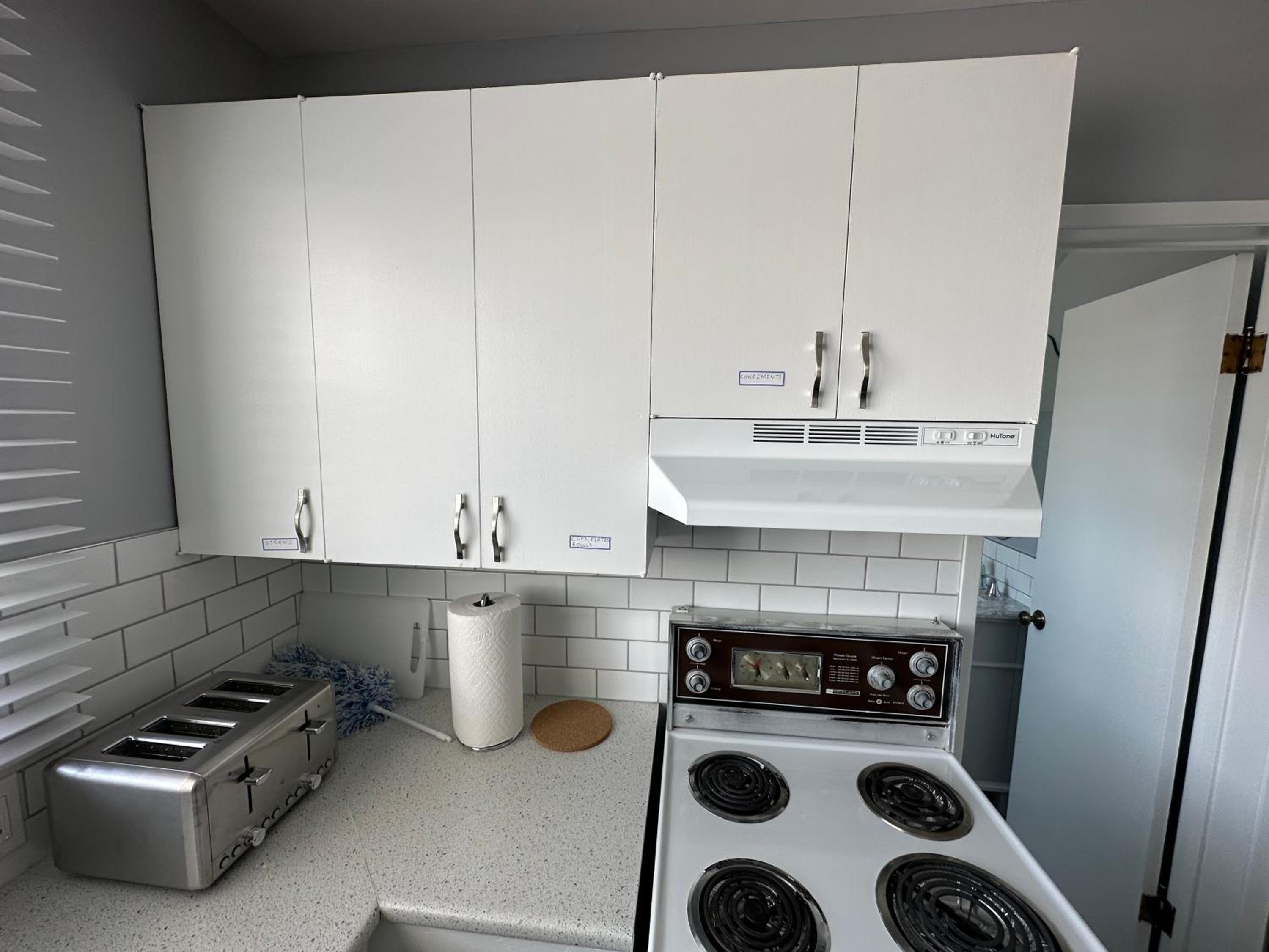 Spotless 4 Bedrooms 4 Beds Sleep 8 in Winnipeg