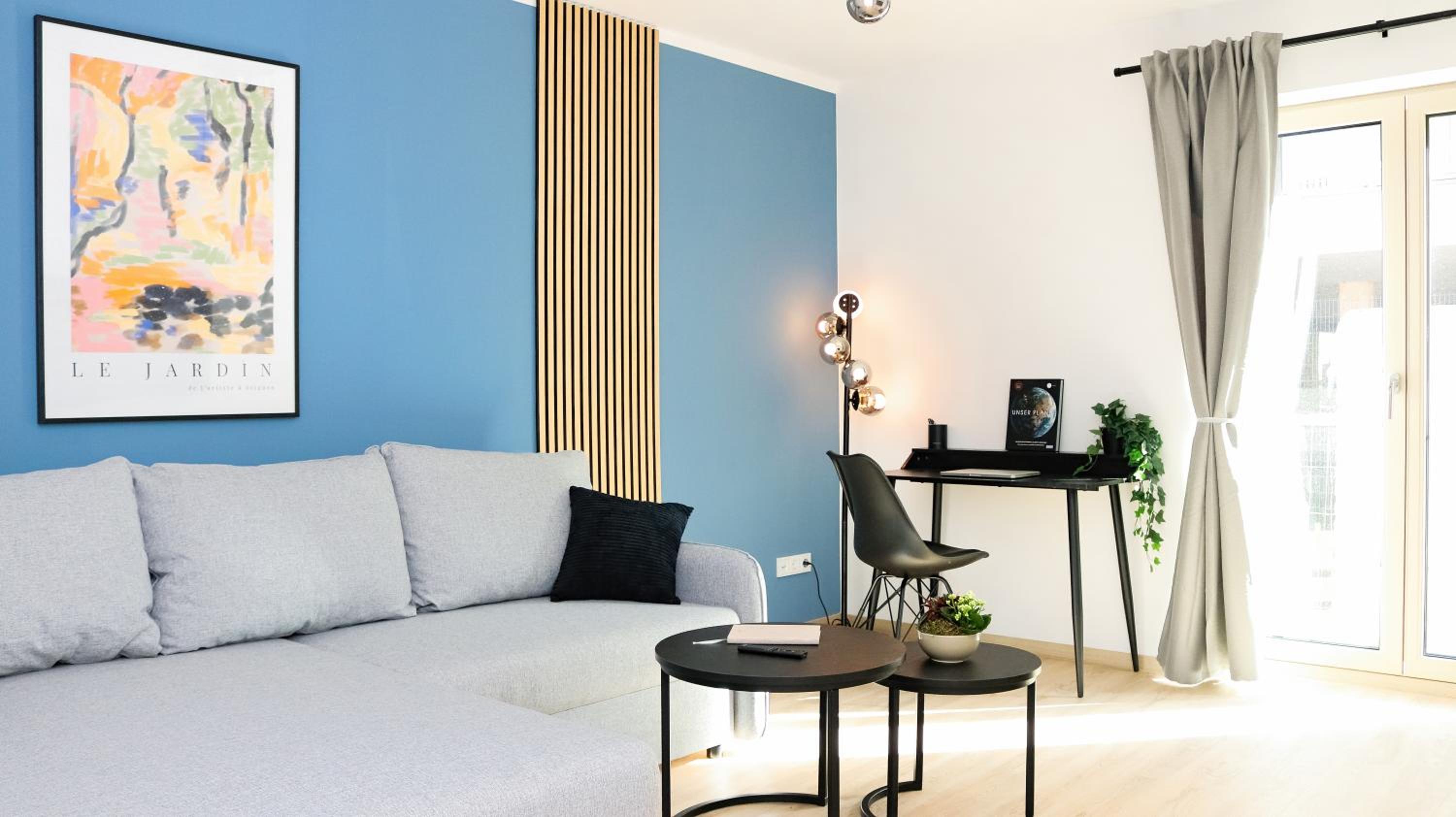 LIGHTPLACE • Design • Boxspring • Balkon • 2 Smart TV •Innenstadt