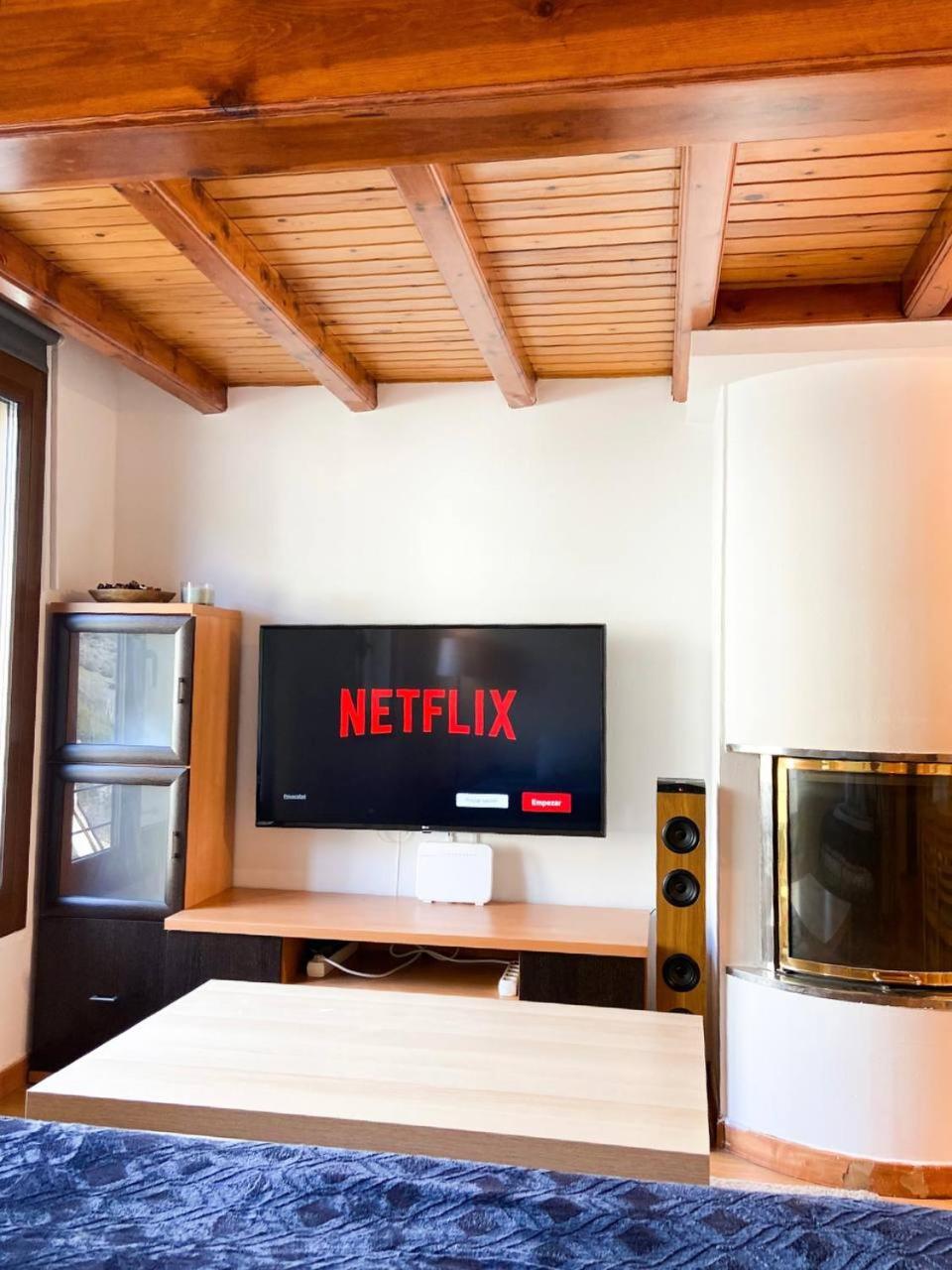 Elegante Ático Encamp - FREE Parking Wifi SmartTv - Con altillo y 2 baños completos! l by BonesVacances
