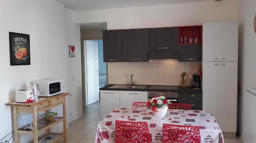 Red Apartment - Residenza Silvana view 4