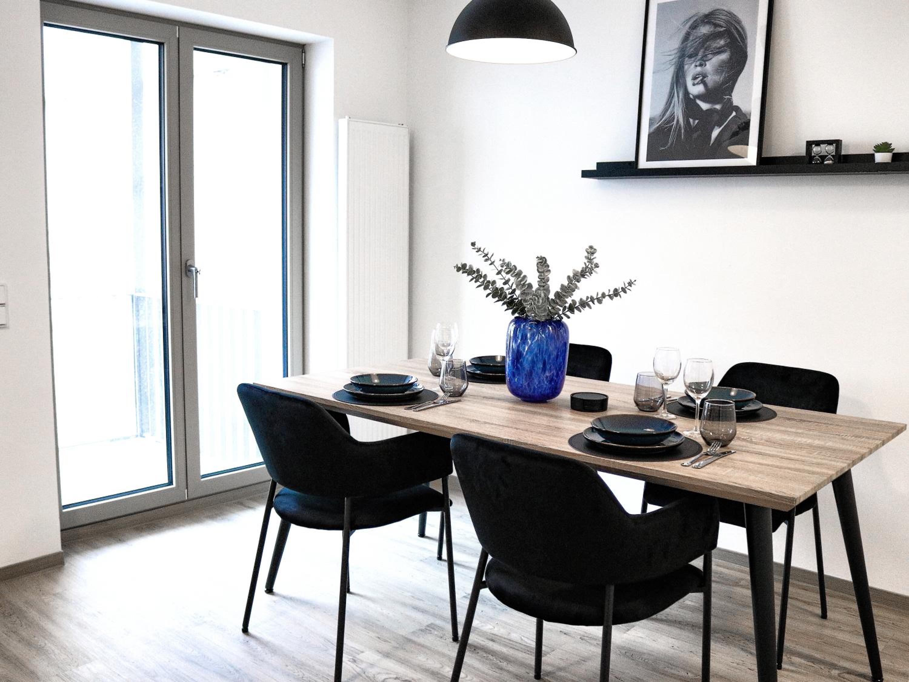 LIGHTPLACE • Design • Boxspring • Balkon • 2 Smart TV •Innenstadt