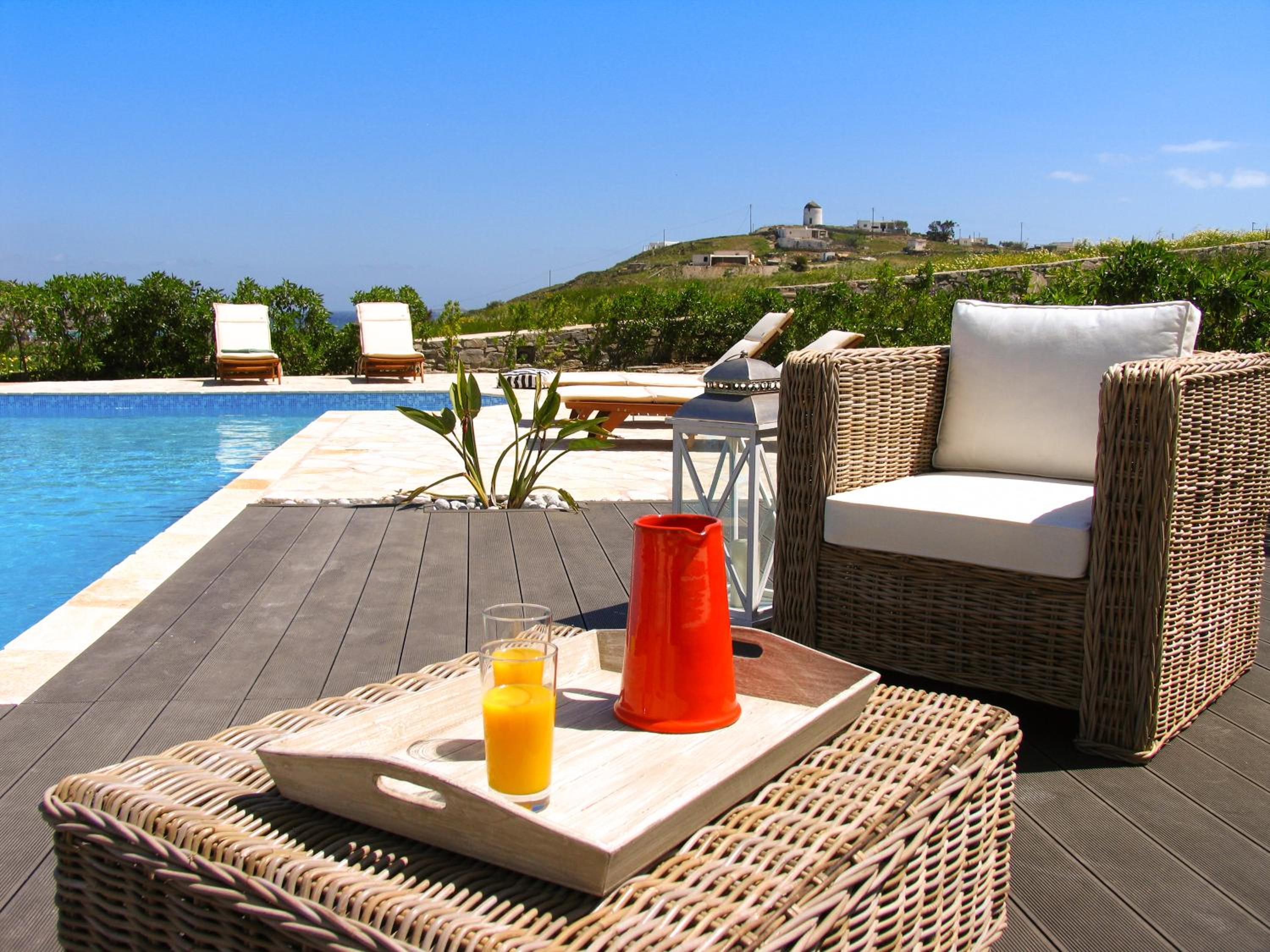 House with private pool photo 3