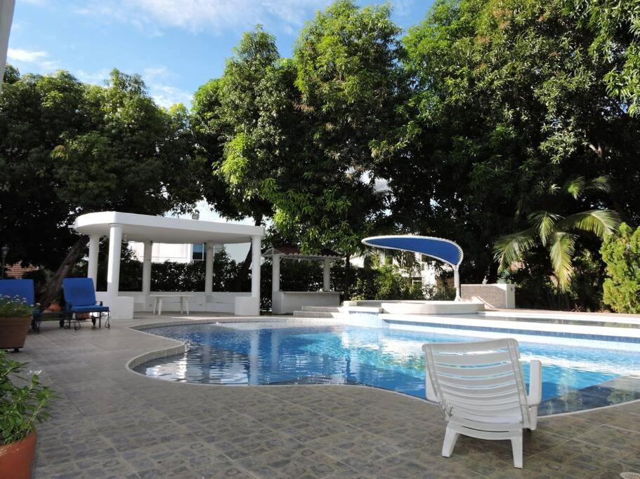 CASA EN CONDOMINIO EL PEÑON GIRARDOT 181